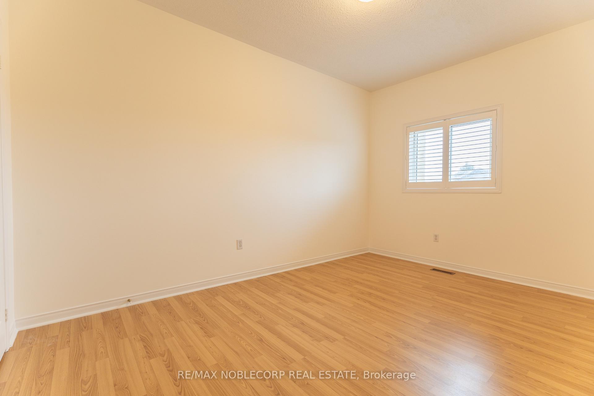 Photo 40 of 28 Opera Place, Vaughan, East Woodbridge — HOMEH