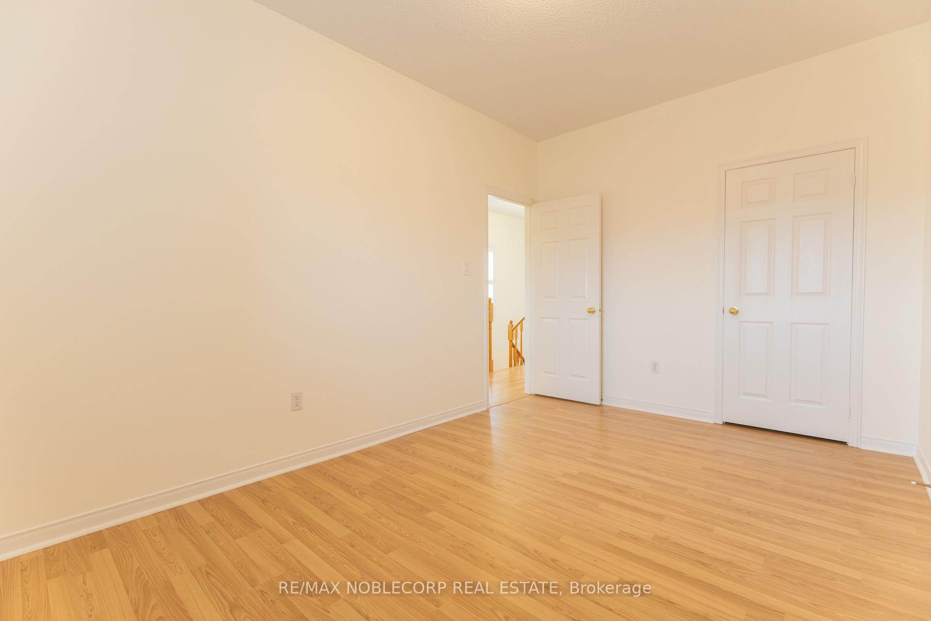 Photo 41 of 28 Opera Place, Vaughan, East Woodbridge — HOMEH