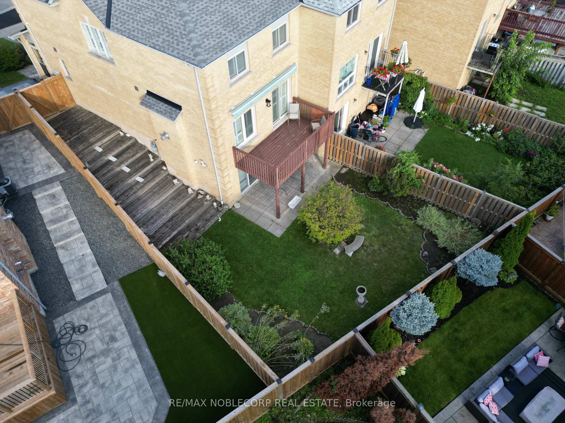 Photo 56 of 28 Opera Place, Vaughan, East Woodbridge — HOMEH