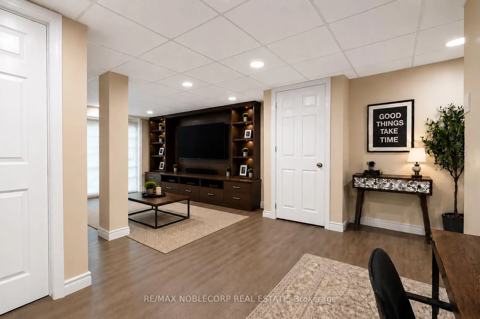 Photo 17 of 28 Opera Place, Vaughan, East Woodbridge — HOMEH