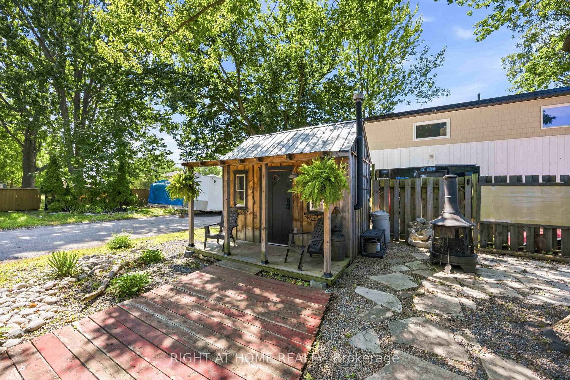 Photo 30 of Unit 13, 2891 Old Lakeshore Road, Sarnia — HOMEH
