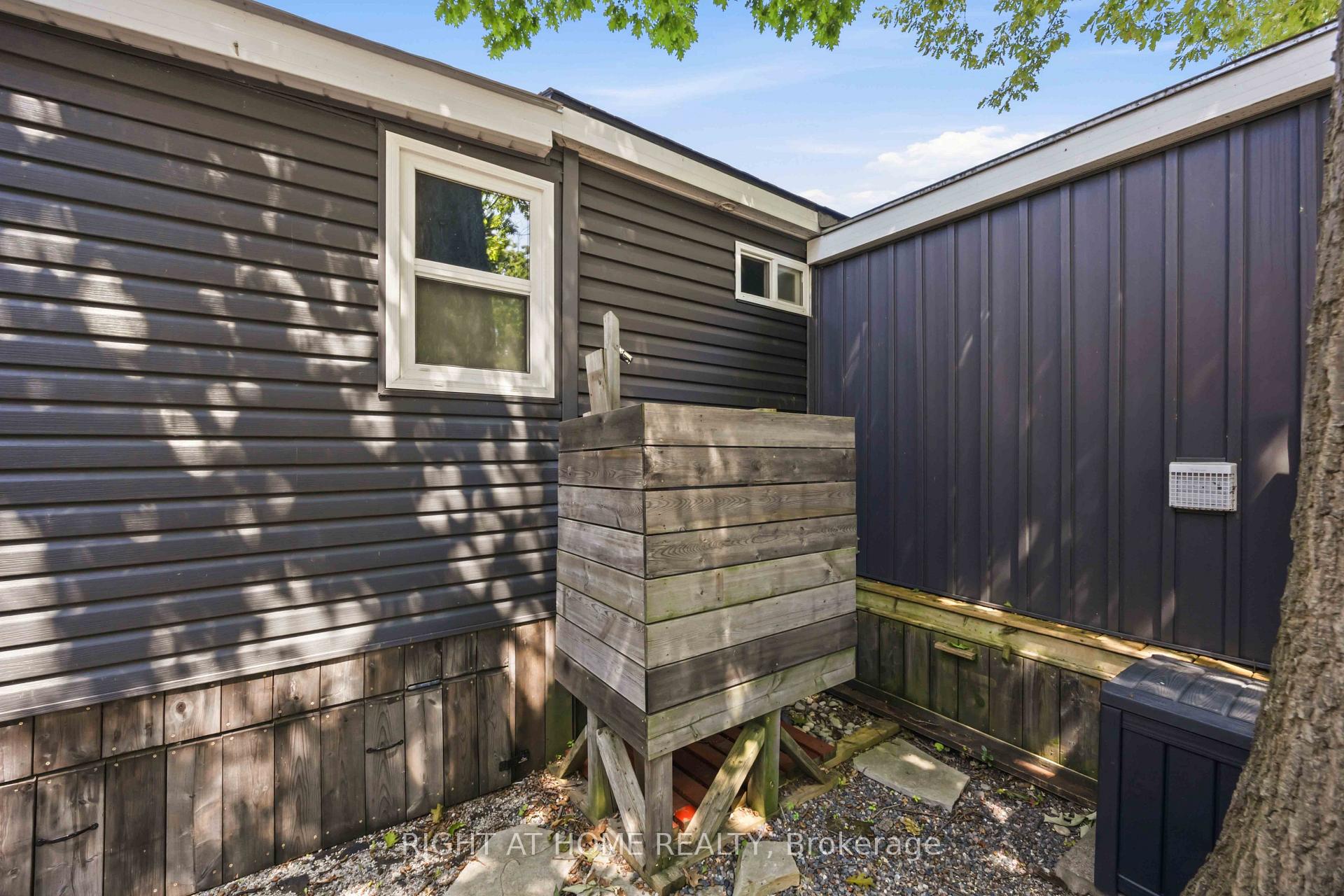 Photo 31 of Unit 13, 2891 Old Lakeshore Road, Sarnia — HOMEH