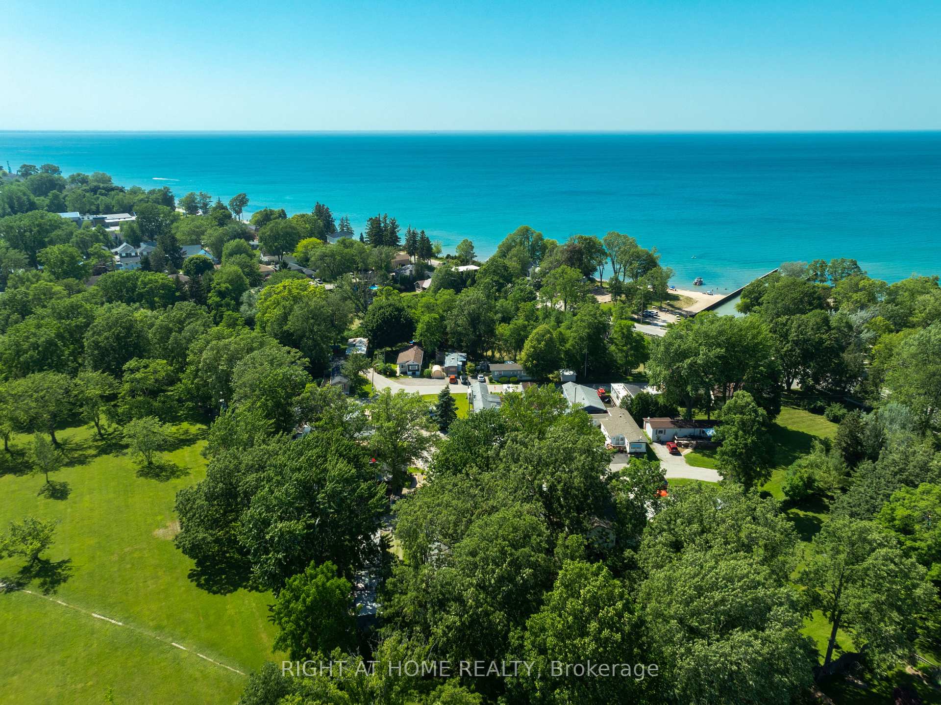 Photo 36 of Unit 13, 2891 Old Lakeshore Road, Sarnia — HOMEH