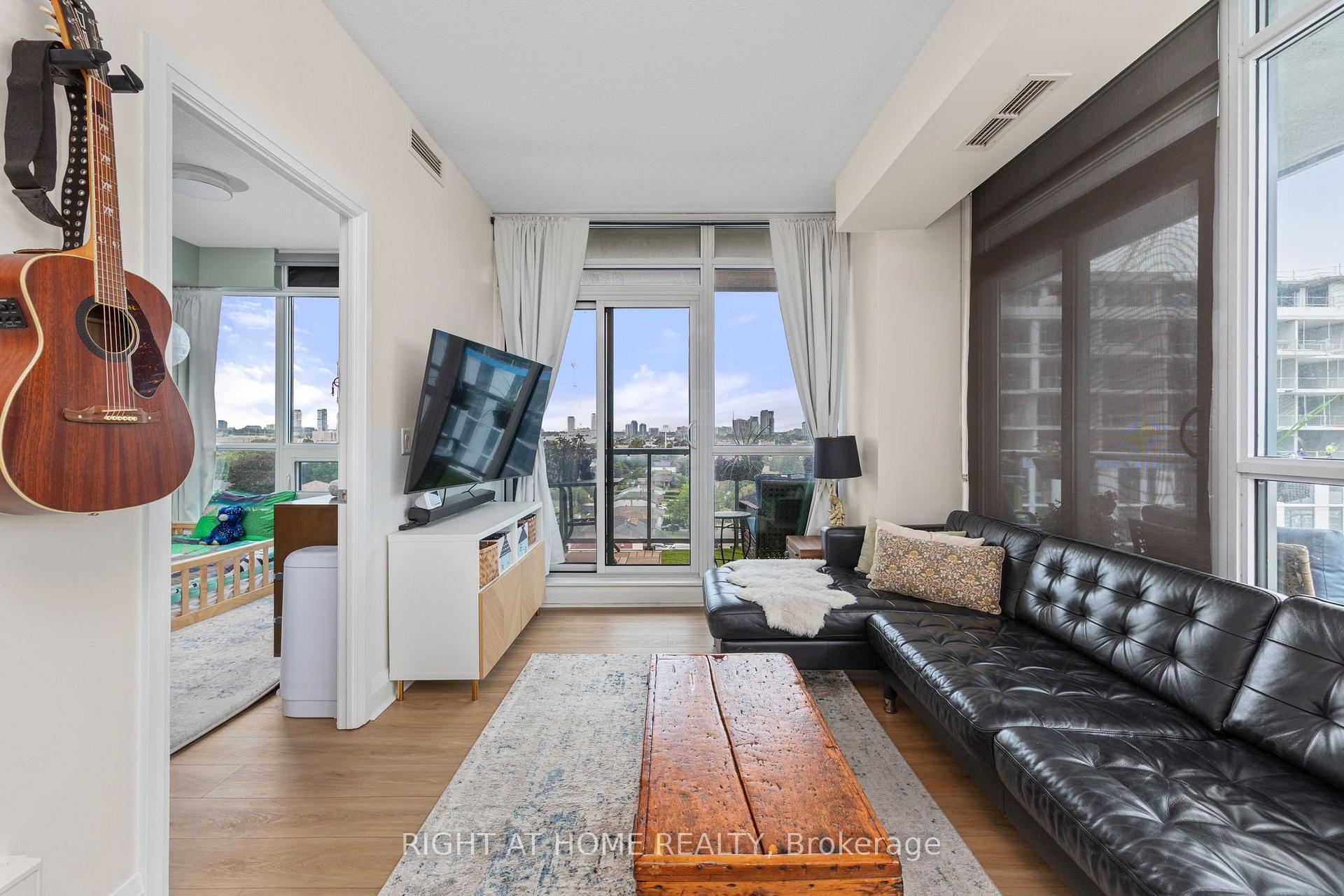 Photo 5 of Unit 815, 1185 The Queensway, Etobicoke, Islington-City Centre West — HOMEH