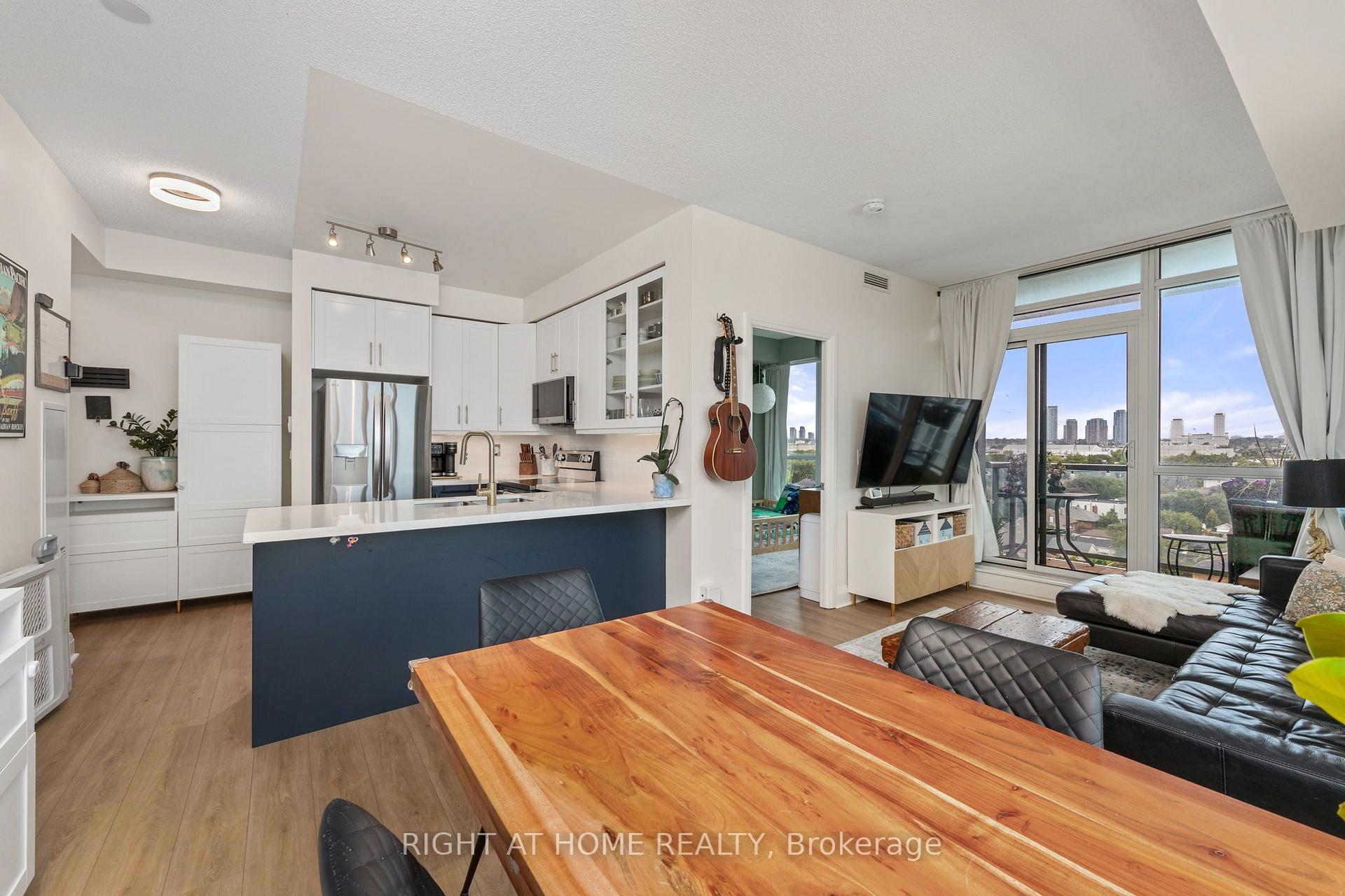 Photo 10 of Unit 815, 1185 The Queensway, Etobicoke, Islington-City Centre West — HOMEH