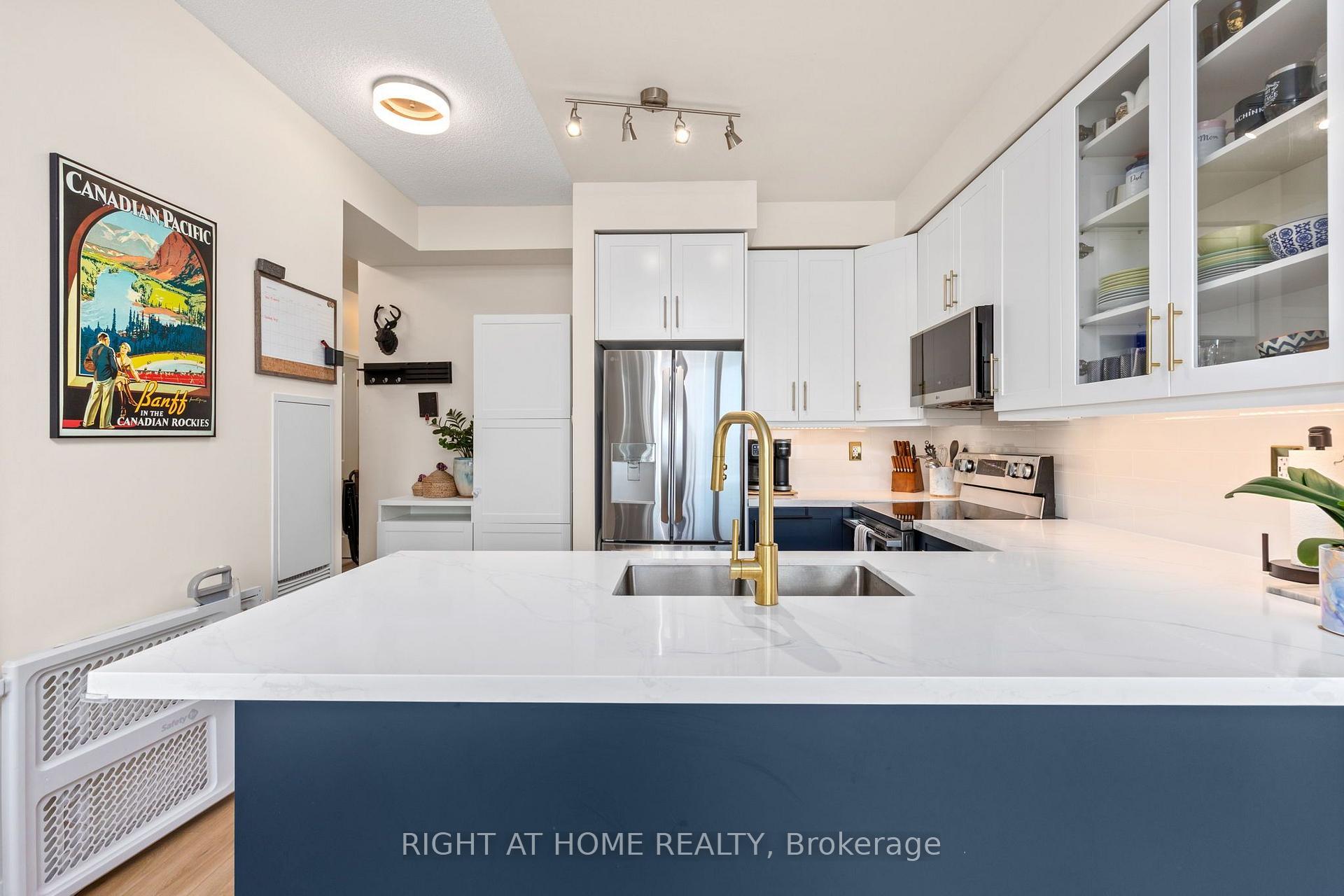 Photo 11 of Unit 815, 1185 The Queensway, Etobicoke, Islington-City Centre West — HOMEH