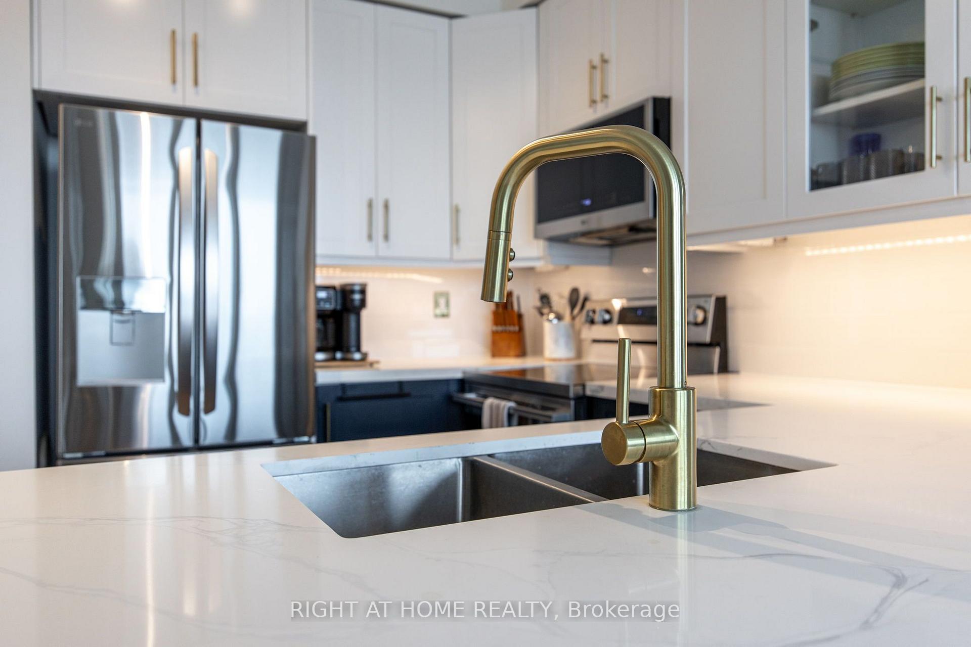 Photo 14 of Unit 815, 1185 The Queensway, Etobicoke, Islington-City Centre West — HOMEH