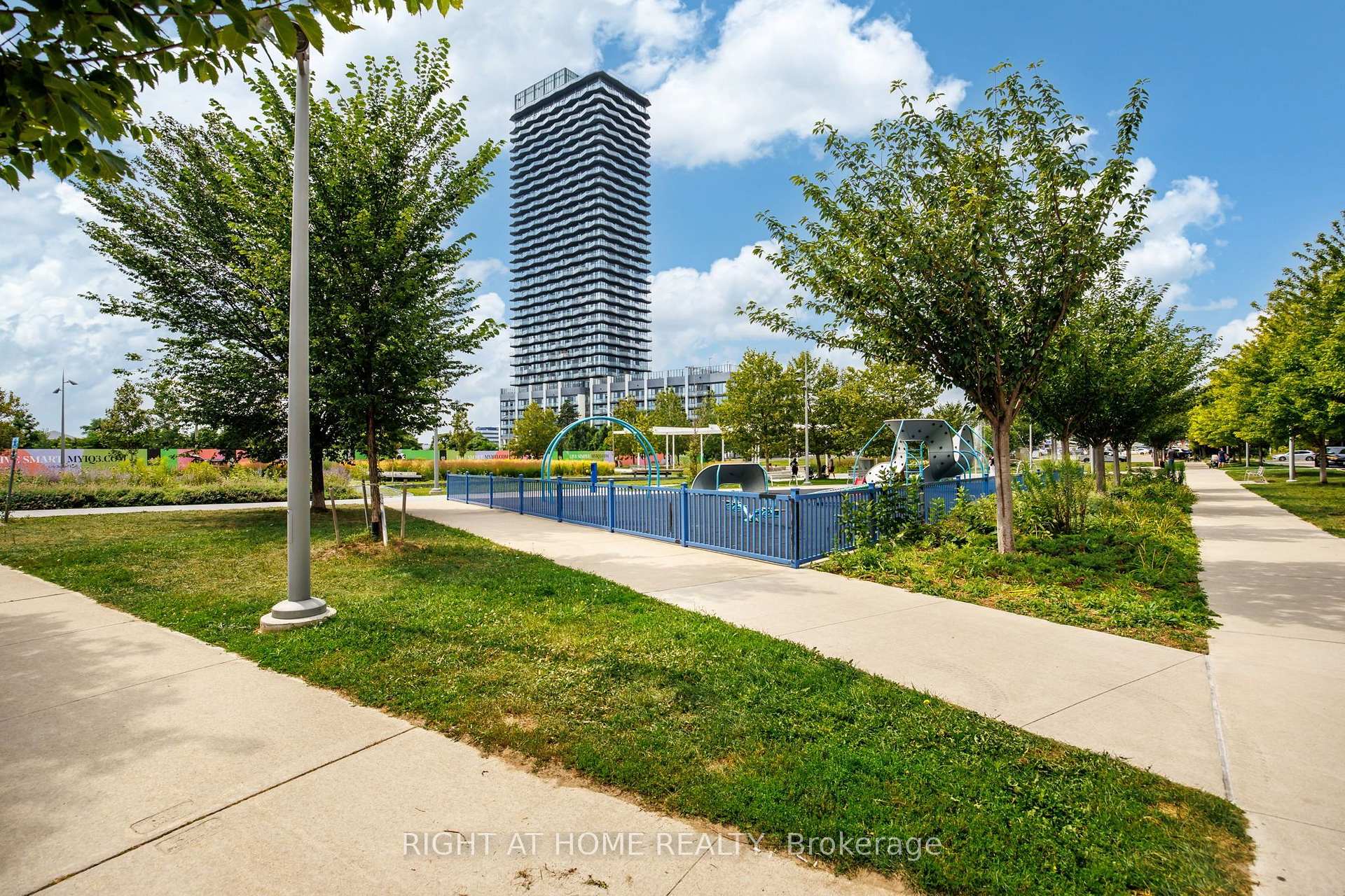 Photo 32 of Unit 815, 1185 The Queensway, Etobicoke, Islington-City Centre West — HOMEH