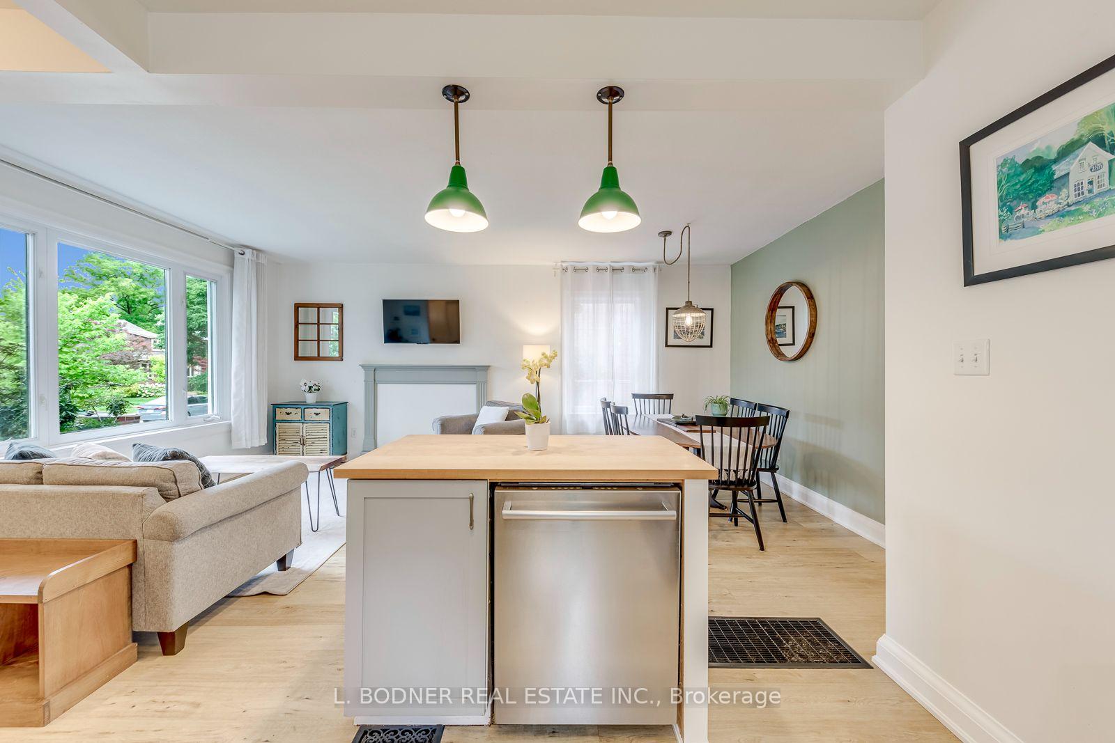 Photo 11 of 59 Queens Drive, North York, Weston — HOMEH