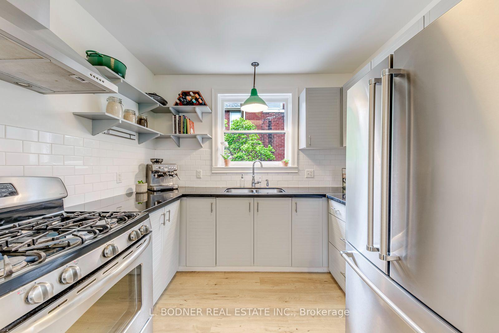 Photo 13 of 59 Queens Drive, North York, Weston — HOMEH