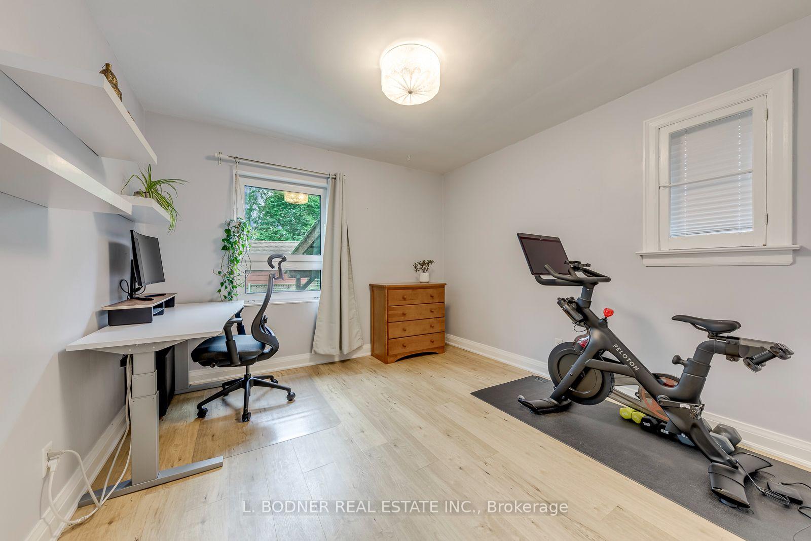 Photo 18 of 59 Queens Drive, North York, Weston — HOMEH