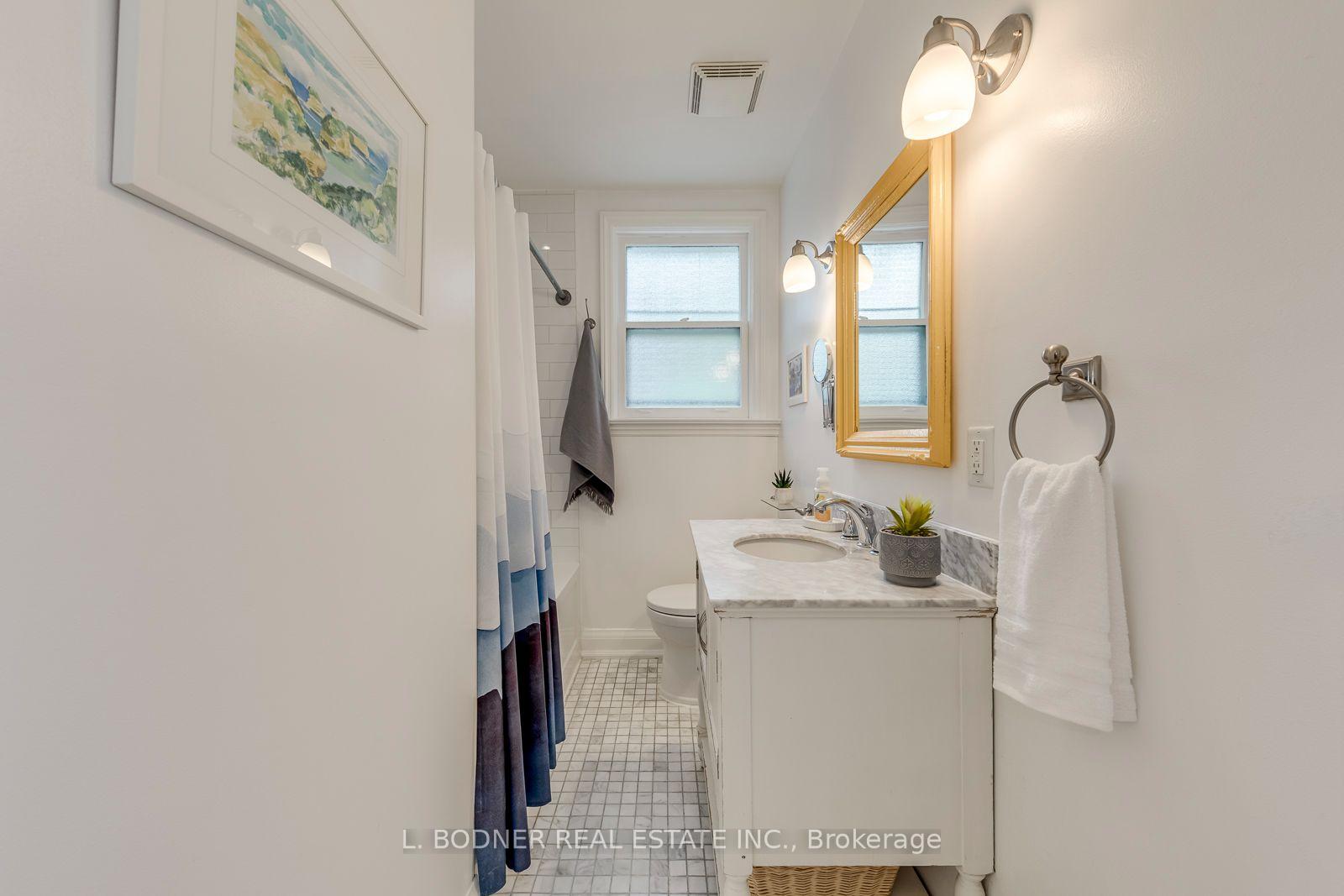 Photo 19 of 59 Queens Drive, North York, Weston — HOMEH