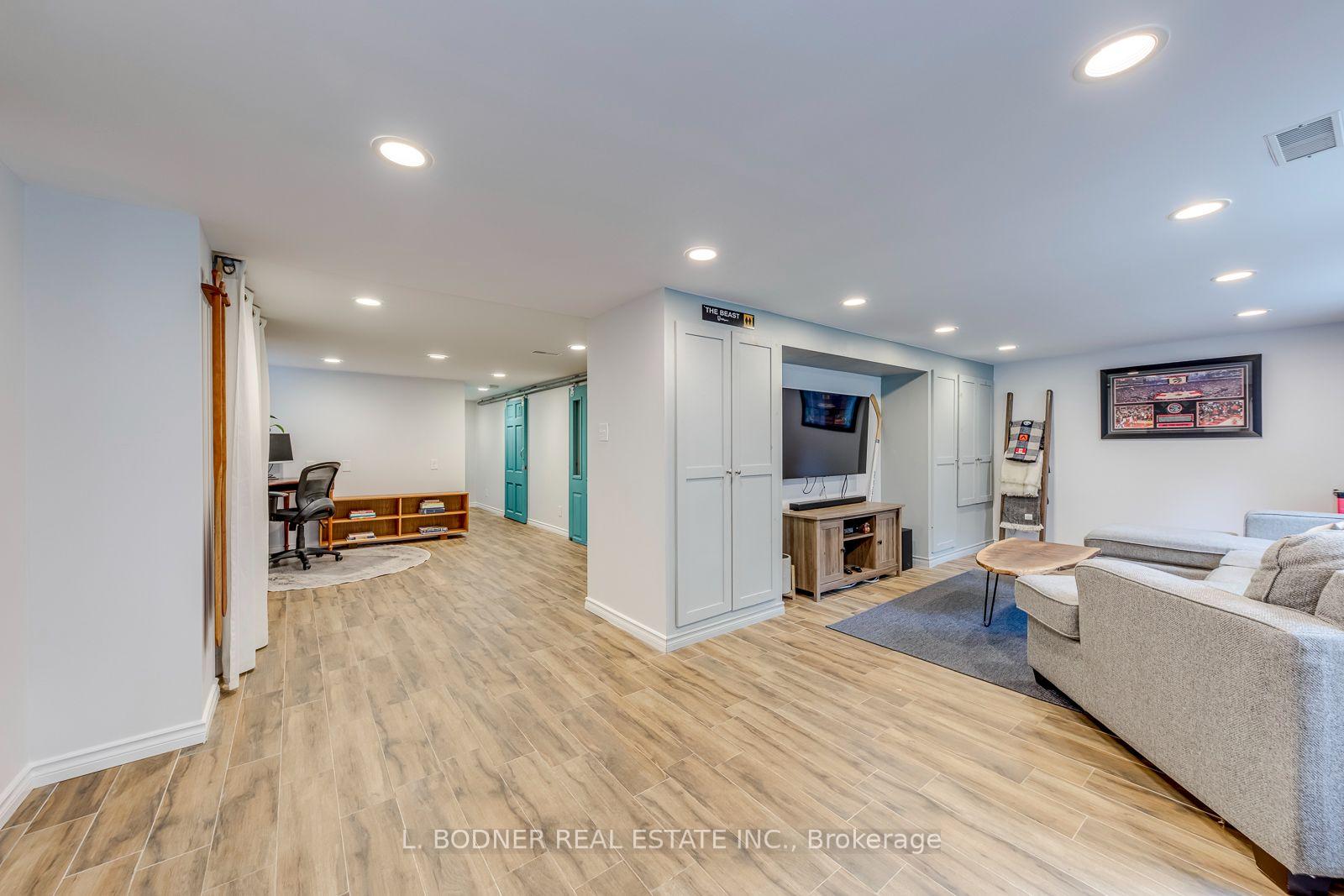 Photo 22 of 59 Queens Drive, North York, Weston — HOMEH