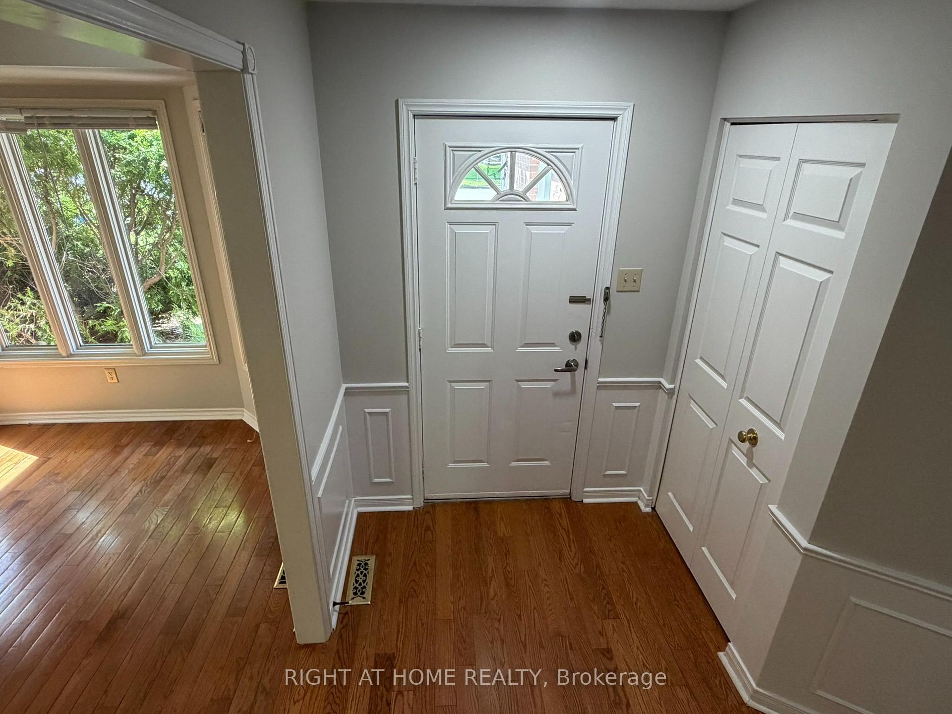 Photo 4 of 1004 Aldersbrook Road, London, North I — HOMEH