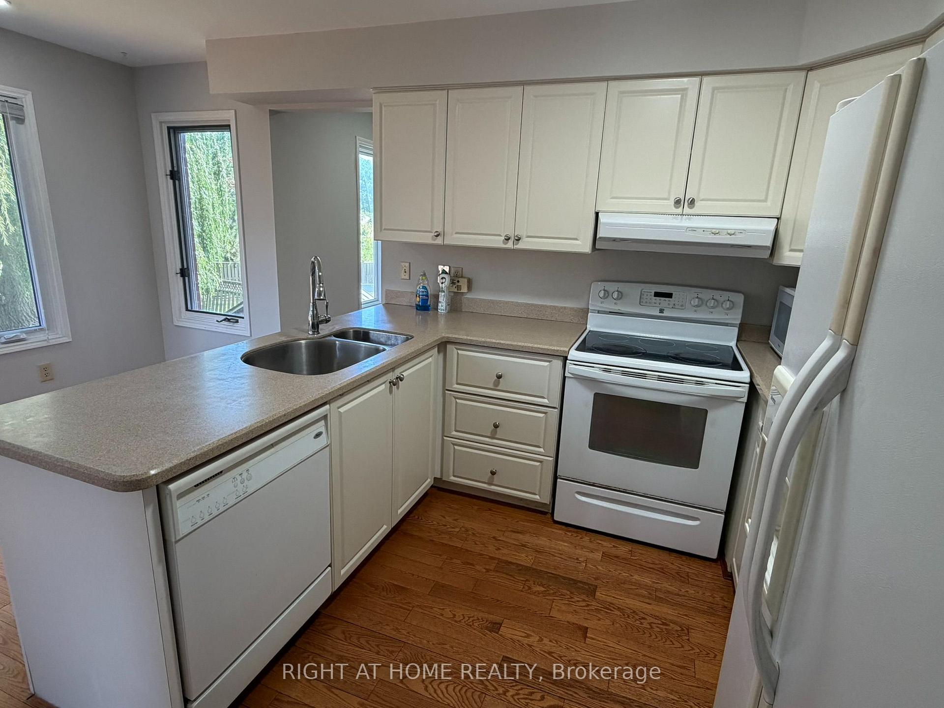 Photo 9 of 1004 Aldersbrook Road, London, North I — HOMEH