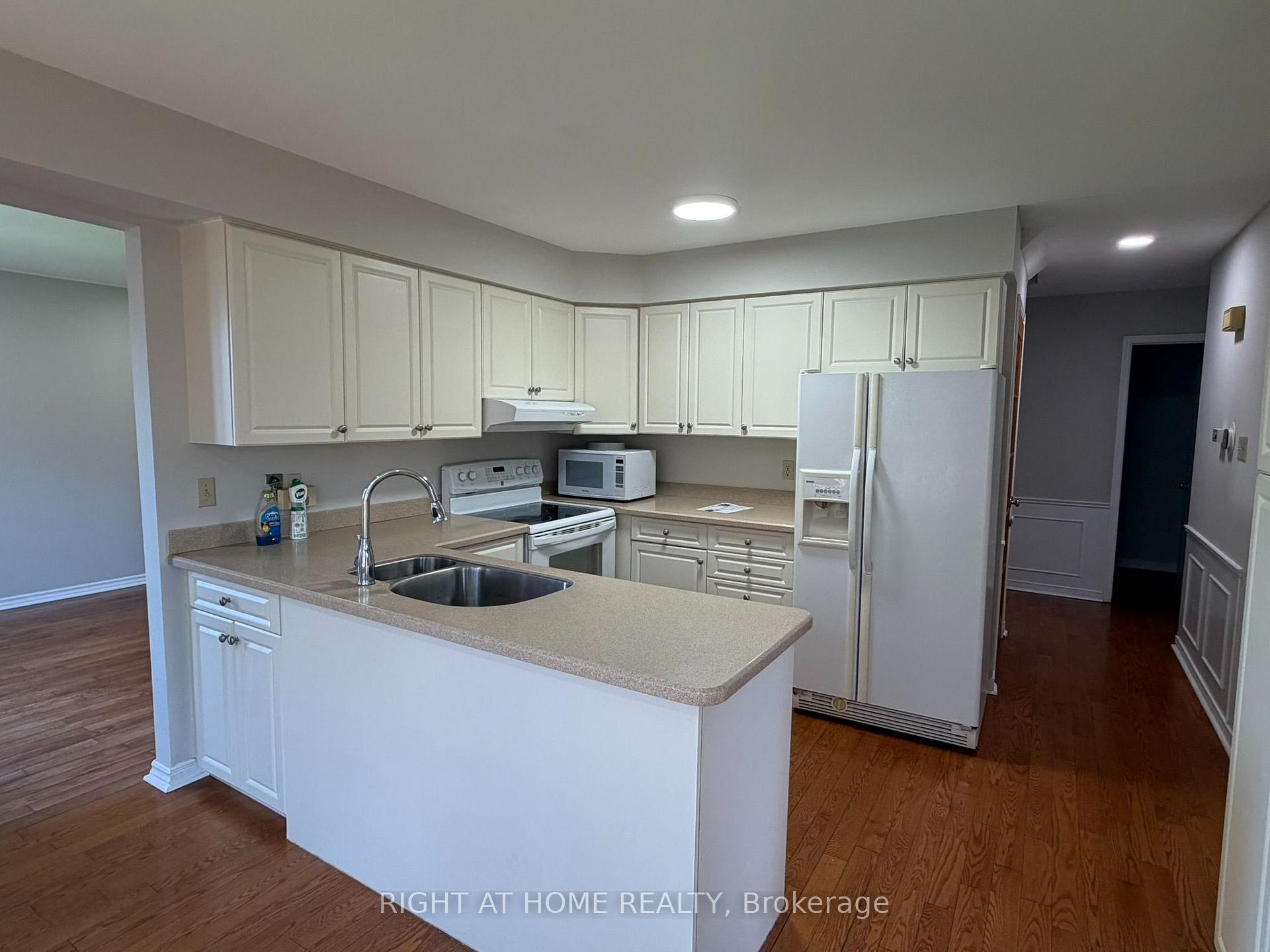 Photo 10 of 1004 Aldersbrook Road, London, North I — HOMEH