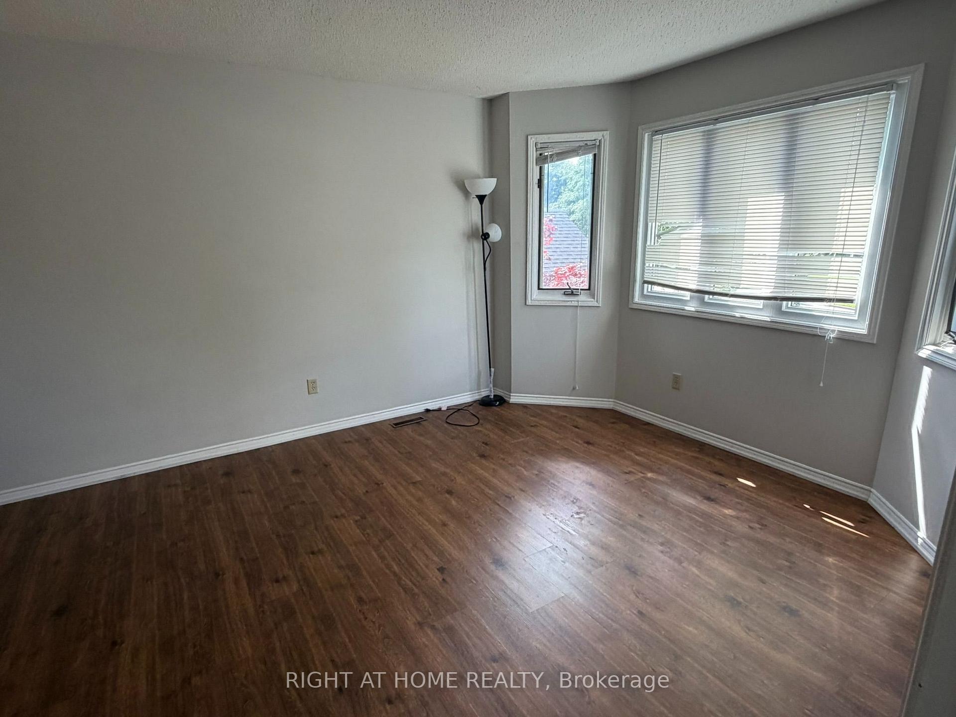 Photo 30 of 1004 Aldersbrook Road, London, North I — HOMEH