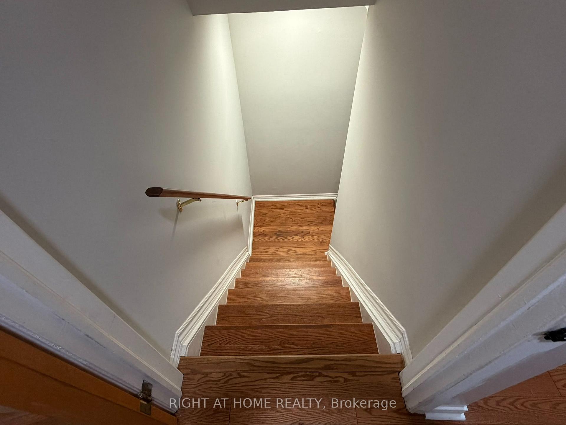 Photo 37 of 1004 Aldersbrook Road, London, North I — HOMEH