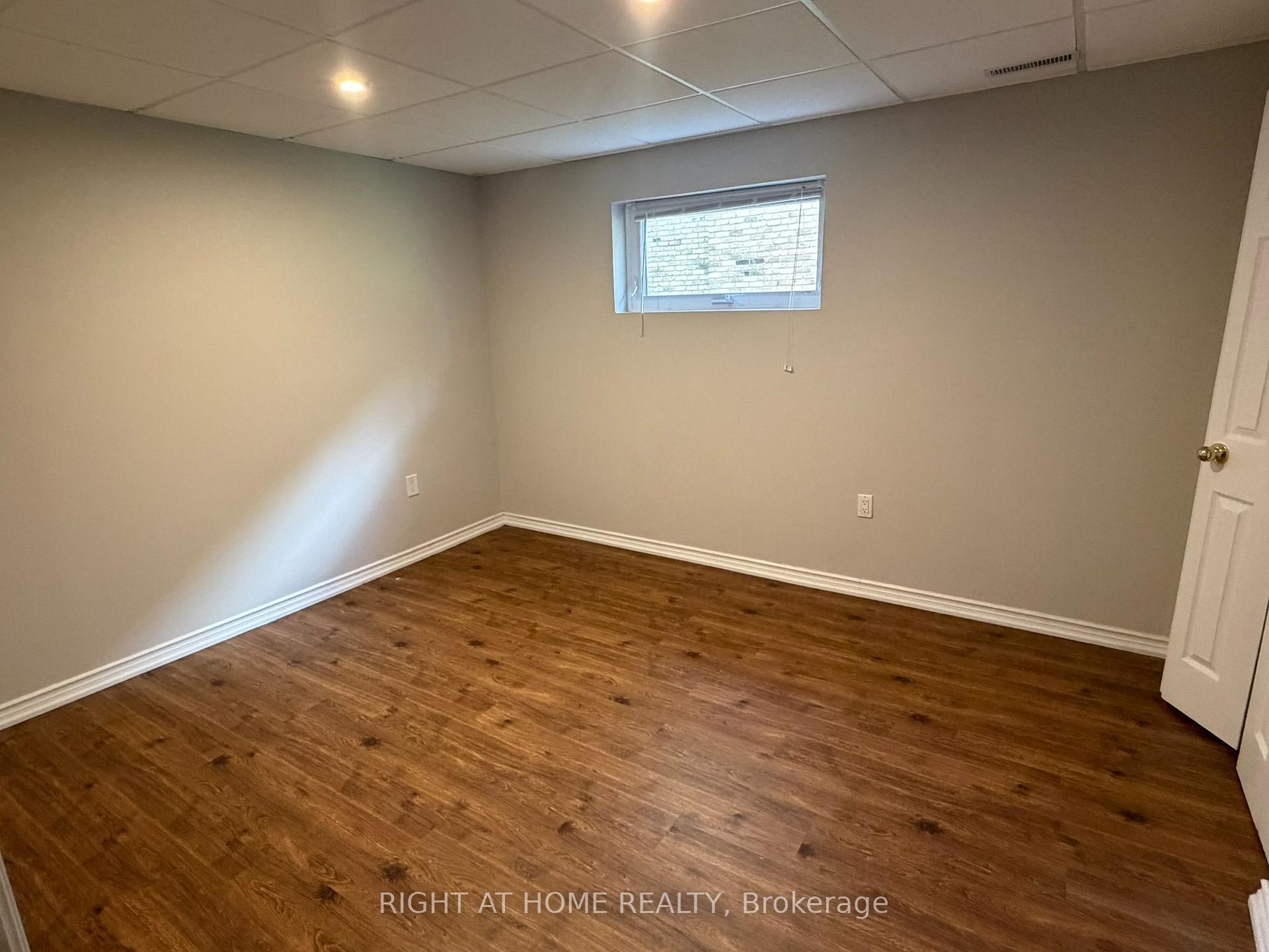 Photo 39 of 1004 Aldersbrook Road, London, North I — HOMEH