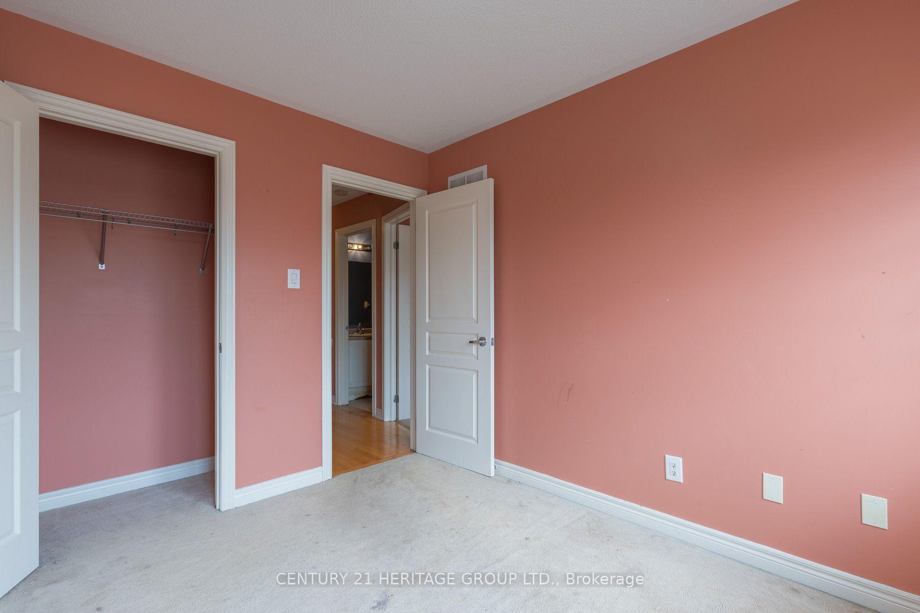 Photo 17 of 11 Pendulum Circle, Brampton, Sandringham-Wellington — HOMEH