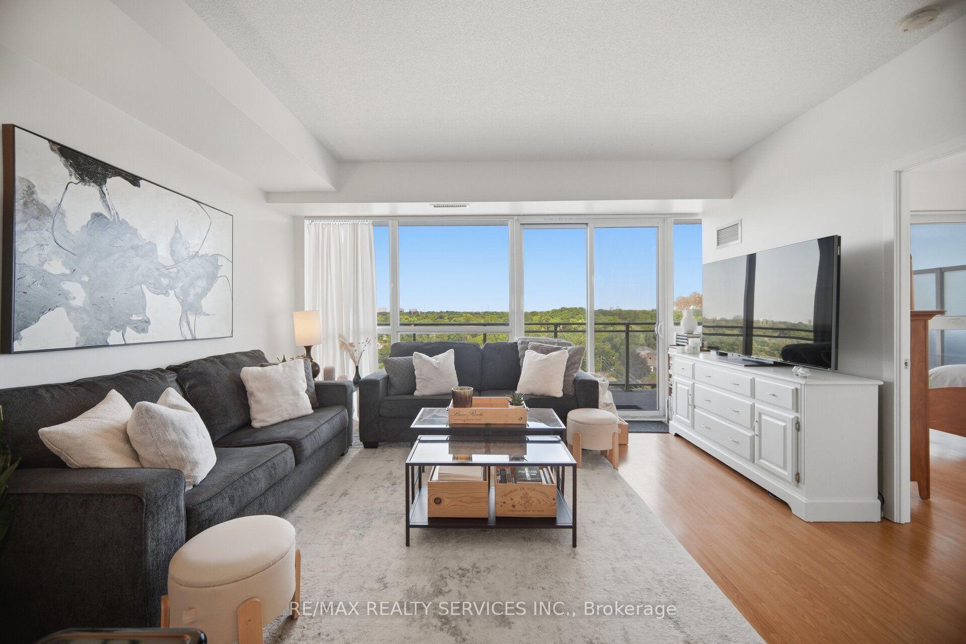 Photo of Unit 901, 5101 Dundas Street W