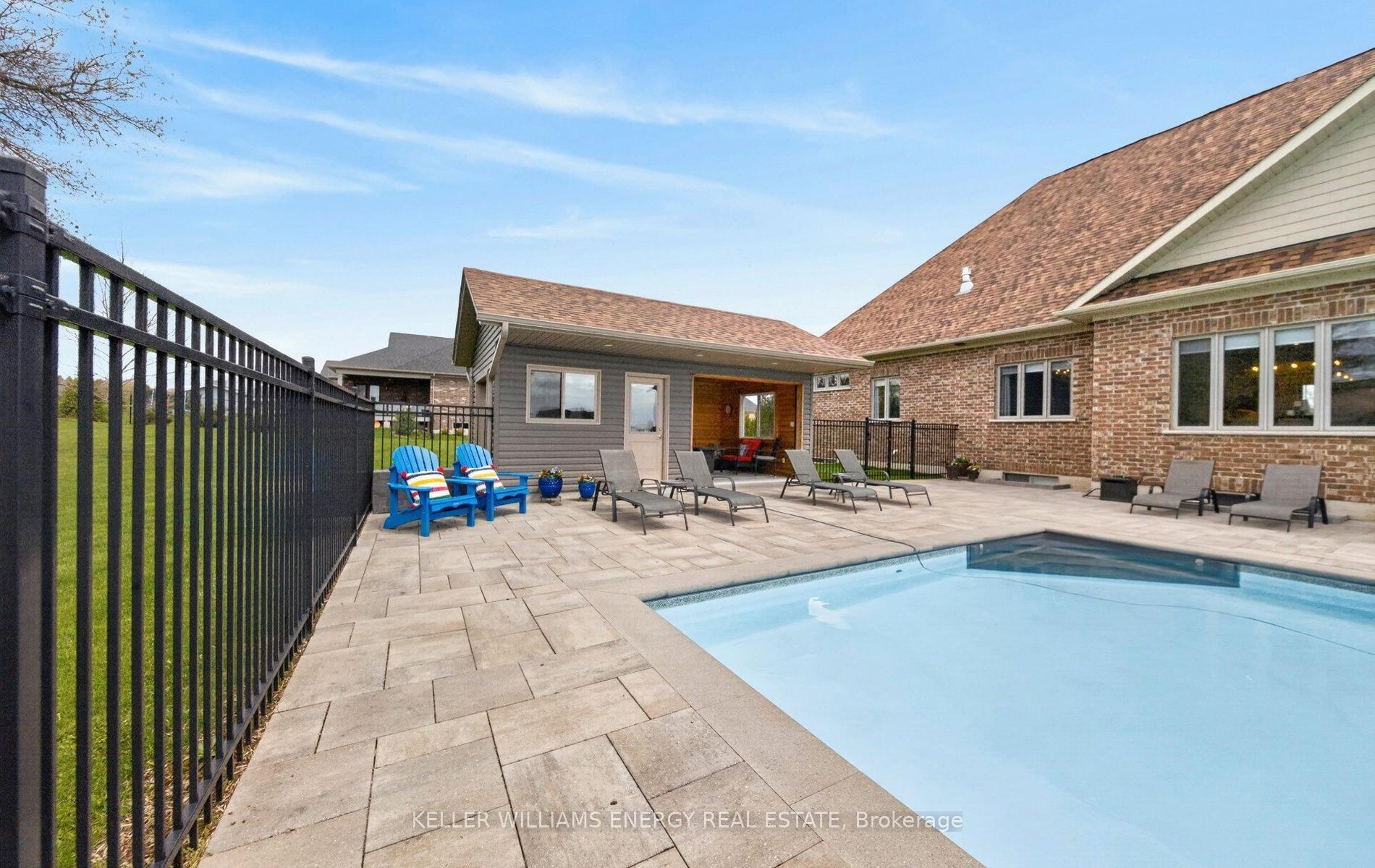 Photo 17 of 53 Lionel Byam Drive, Clarington, Rural Clarington — HOMEH
