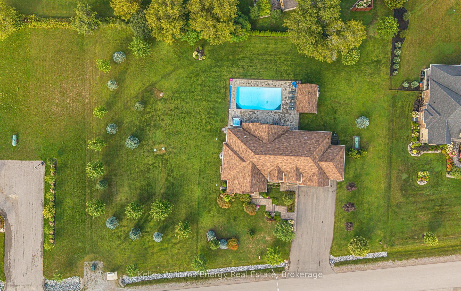Photo 4 of 53 Lionel Byam Drive, Clarington, Rural Clarington — HOMEH