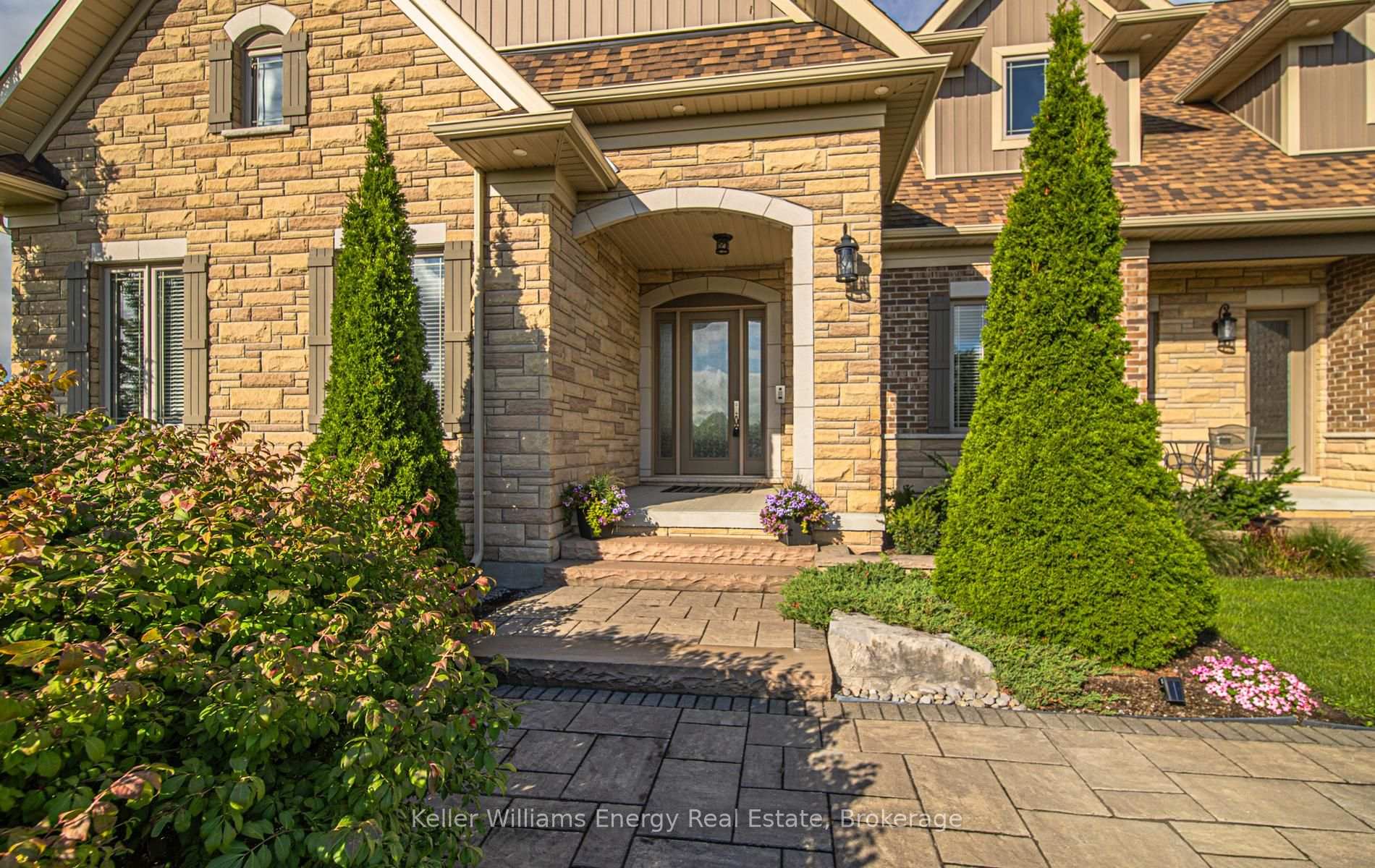 Photo 10 of 53 Lionel Byam Drive, Clarington, Rural Clarington — HOMEH