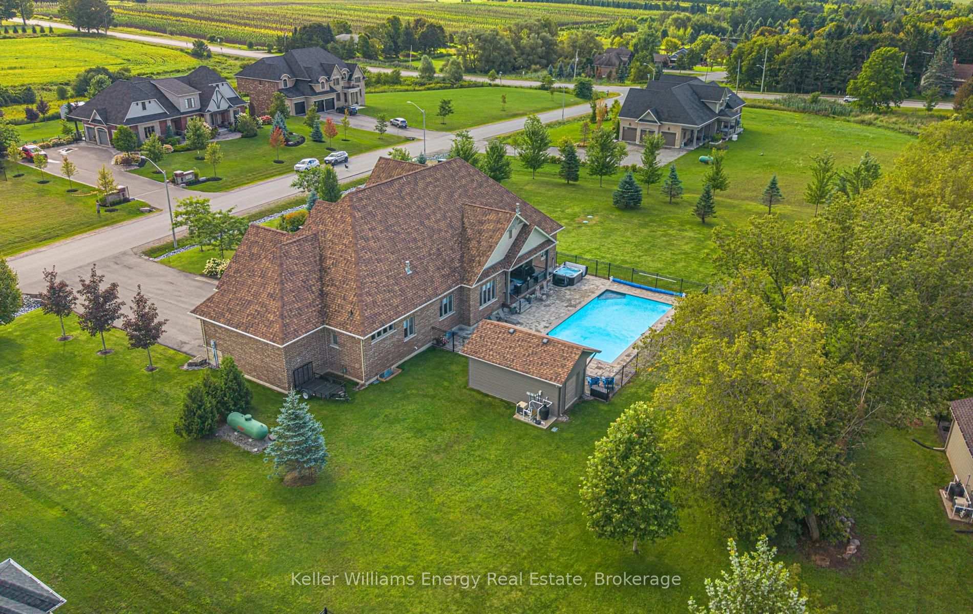 Photo 12 of 53 Lionel Byam Drive, Clarington, Rural Clarington — HOMEH