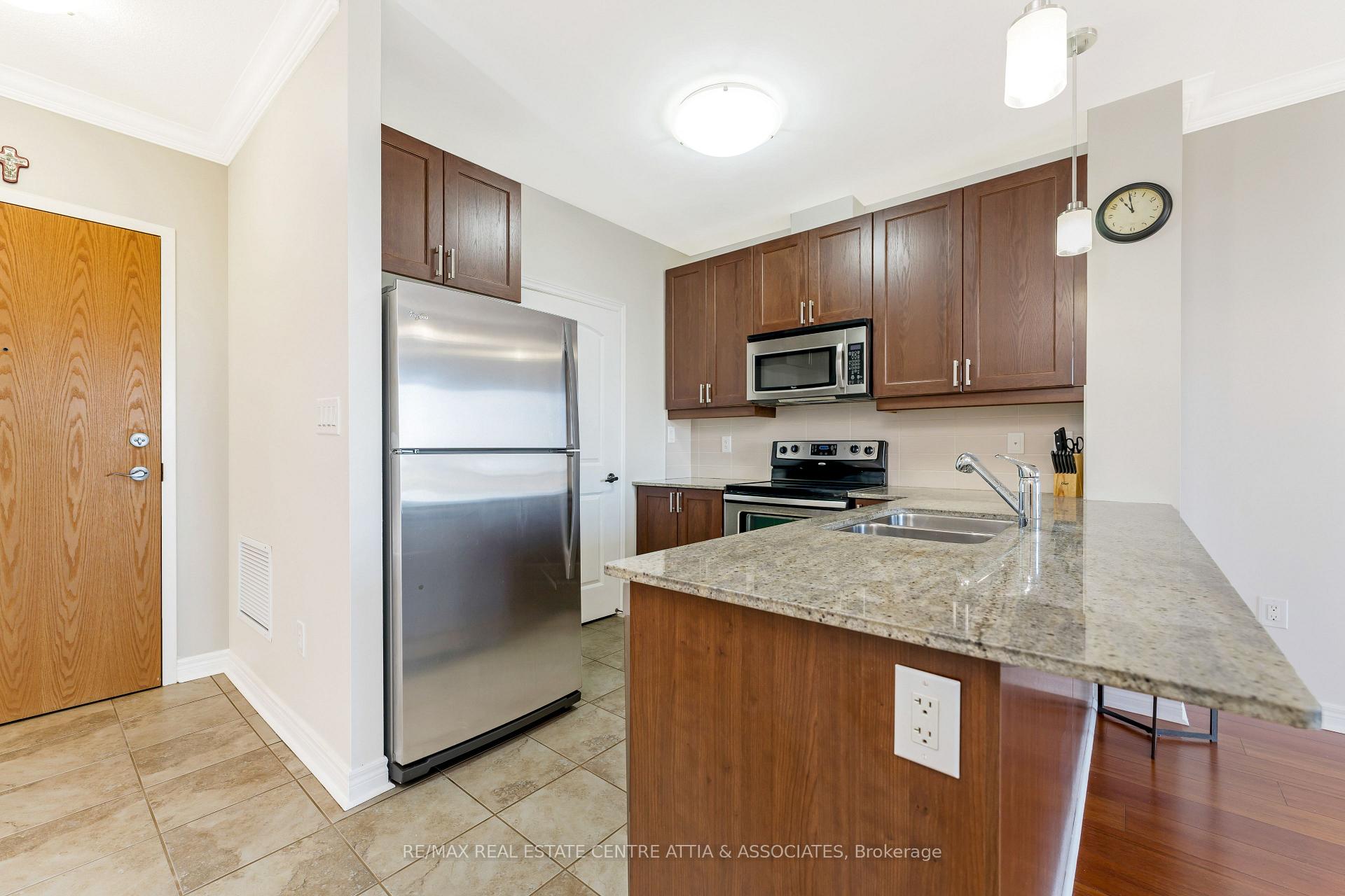 Photo 7 of Unit 521, 383 Main Street, Milton, Old Milton — HOMEH
