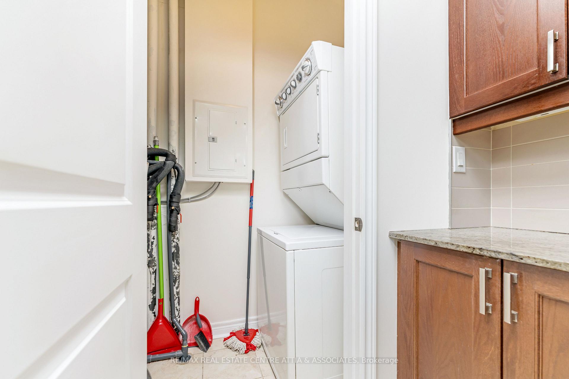 Photo 24 of Unit 521, 383 Main Street, Milton, Old Milton — HOMEH