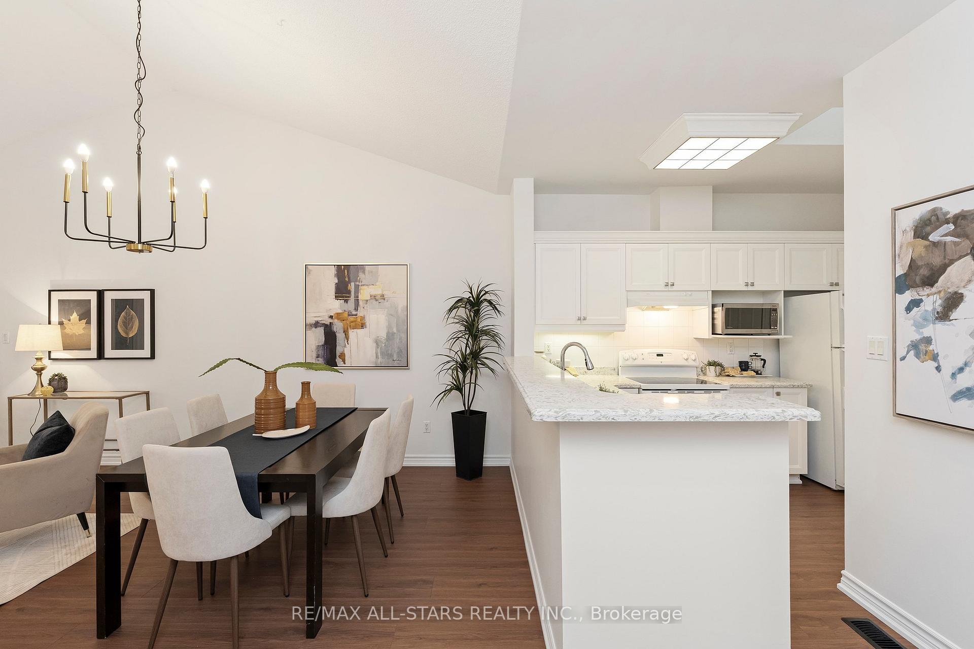 Photo 9 of 16 Kingfisher Cove Way, Markham, Greensborough — HOMEH