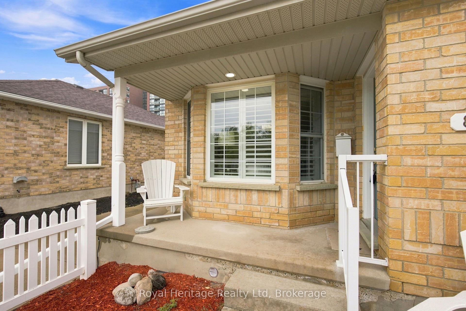 Photo 3 of Unit 8, 461 Columbia Street W, Waterloo, Upper Beechwood — HOMEH