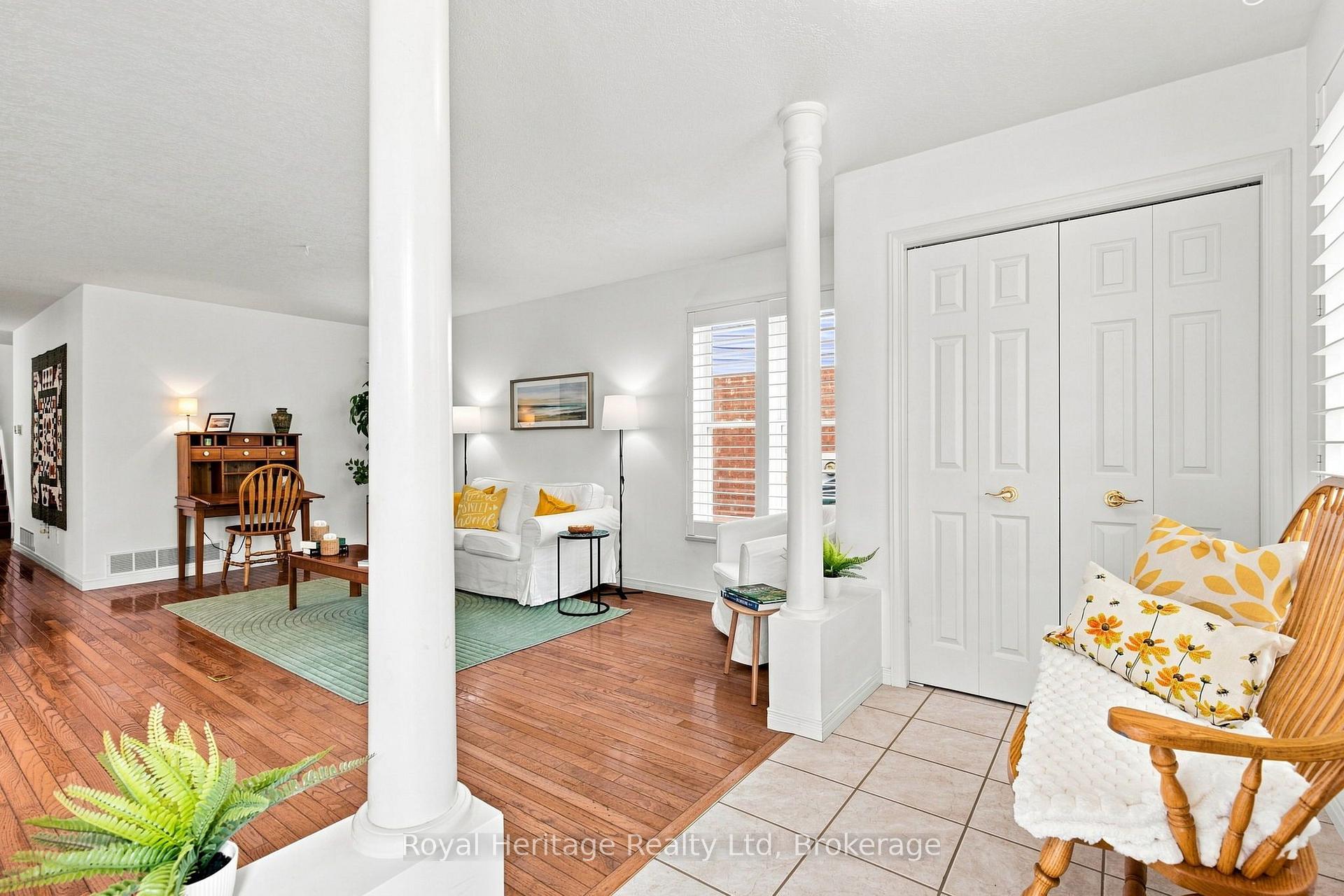 Photo 5 of Unit 8, 461 Columbia Street W, Waterloo, Upper Beechwood — HOMEH