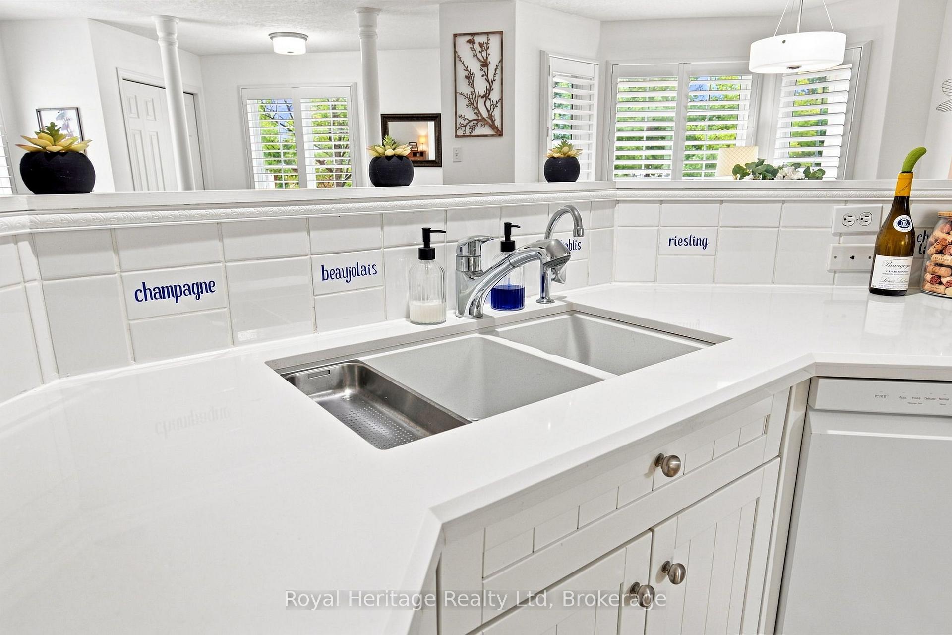 Photo 15 of Unit 8, 461 Columbia Street W, Waterloo, Upper Beechwood — HOMEH