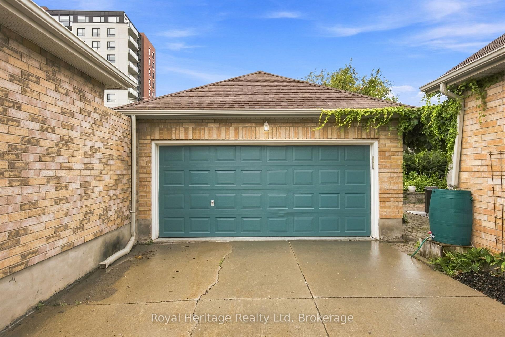 Photo 32 of Unit 8, 461 Columbia Street W, Waterloo, Upper Beechwood — HOMEH