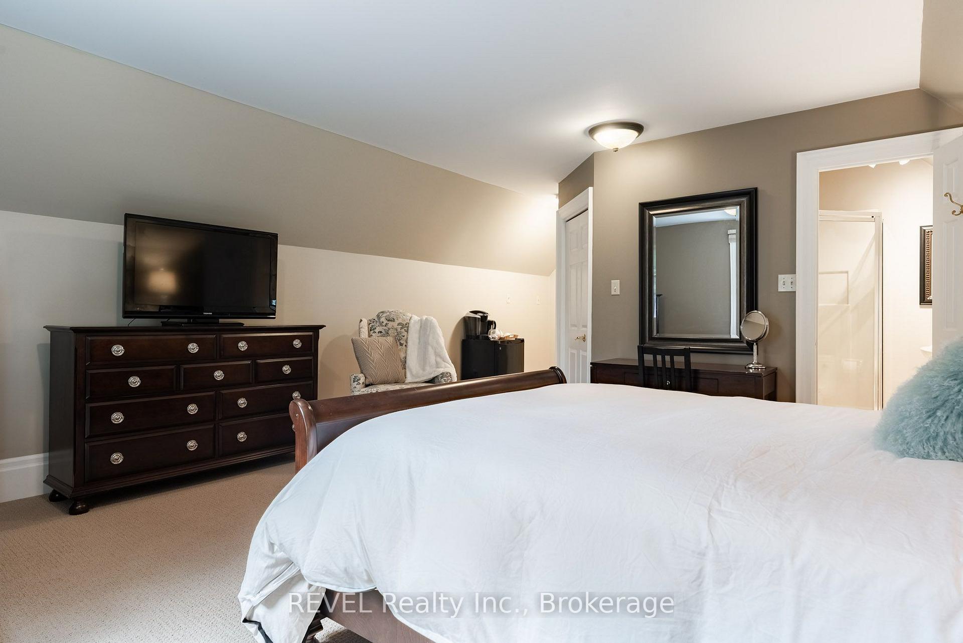 Photo 36 of 34 Lorimer Street, Pelham, Fonthill — HOMEH