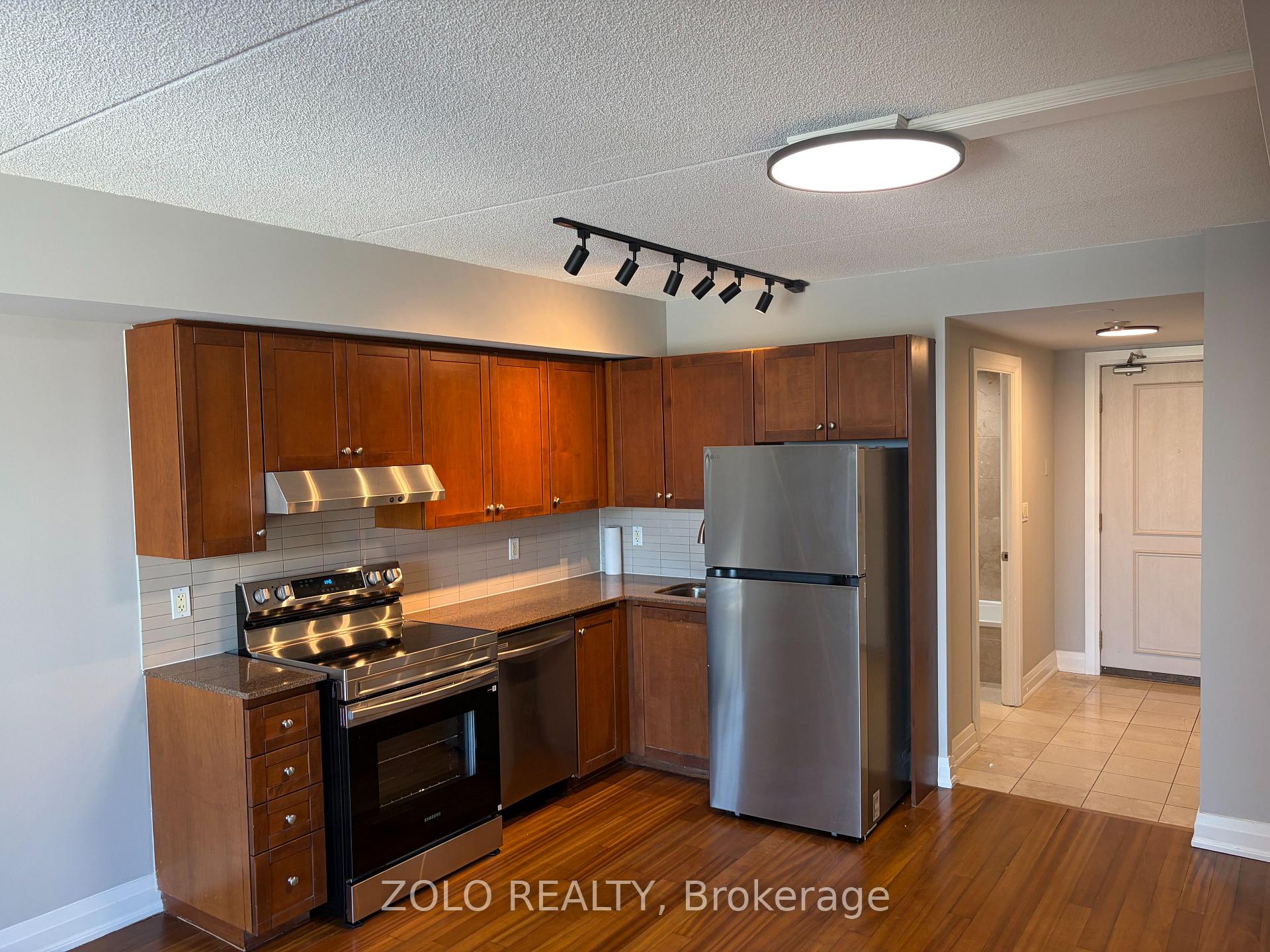 Photo of Unit 407, 2737 Keele Street