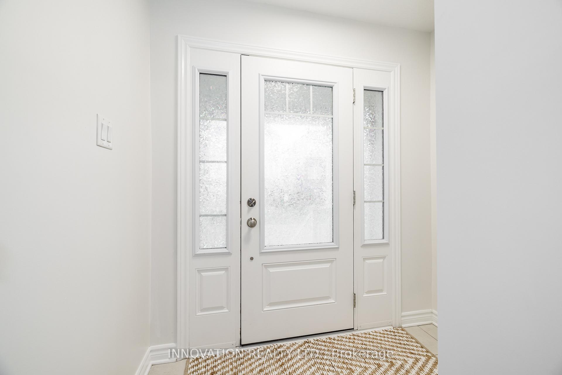 Photo 4 of 112 Gelderland Private, Ottawa, Kanata - Emerald Meadows/Trailwest — HOMEH