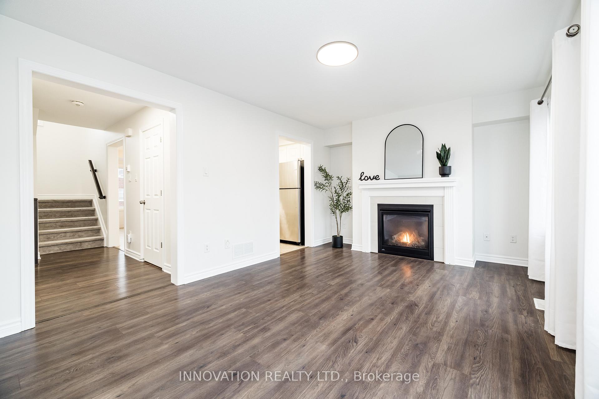 Photo 11 of 112 Gelderland Private, Ottawa, Kanata - Emerald Meadows/Trailwest — HOMEH