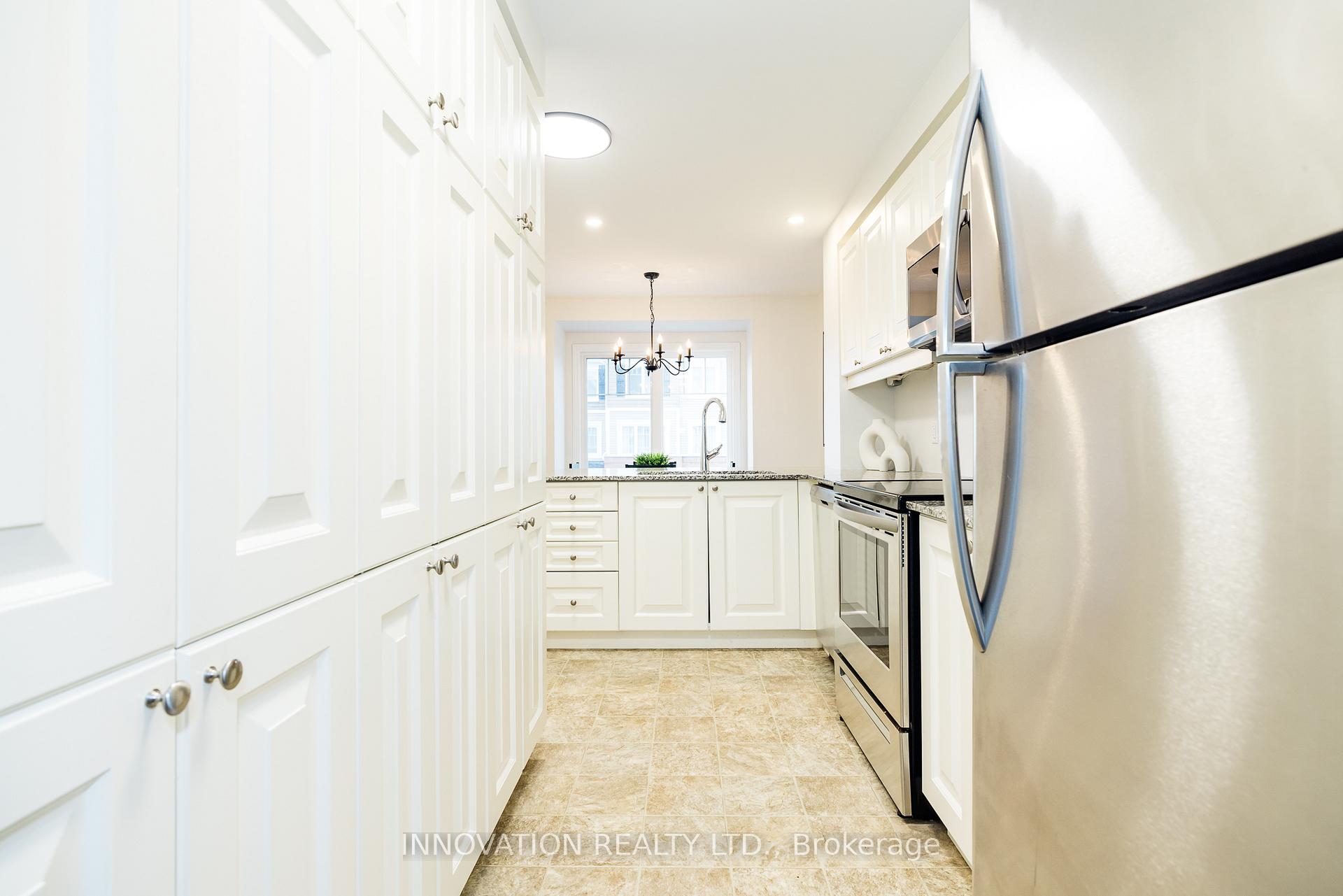 Photo 13 of 112 Gelderland Private, Ottawa, Kanata - Emerald Meadows/Trailwest — HOMEH