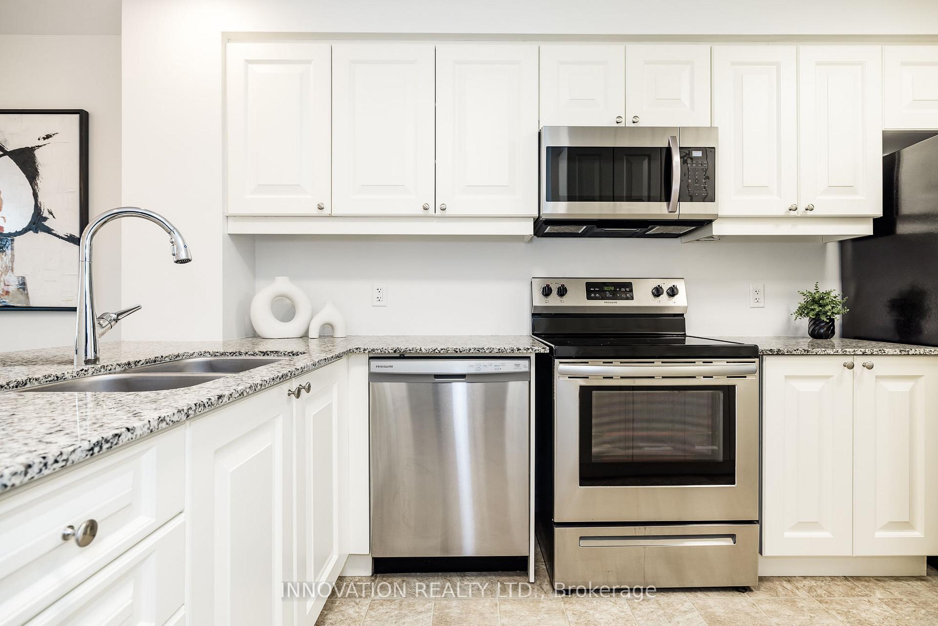 Photo 15 of 112 Gelderland Private, Ottawa, Kanata - Emerald Meadows/Trailwest — HOMEH