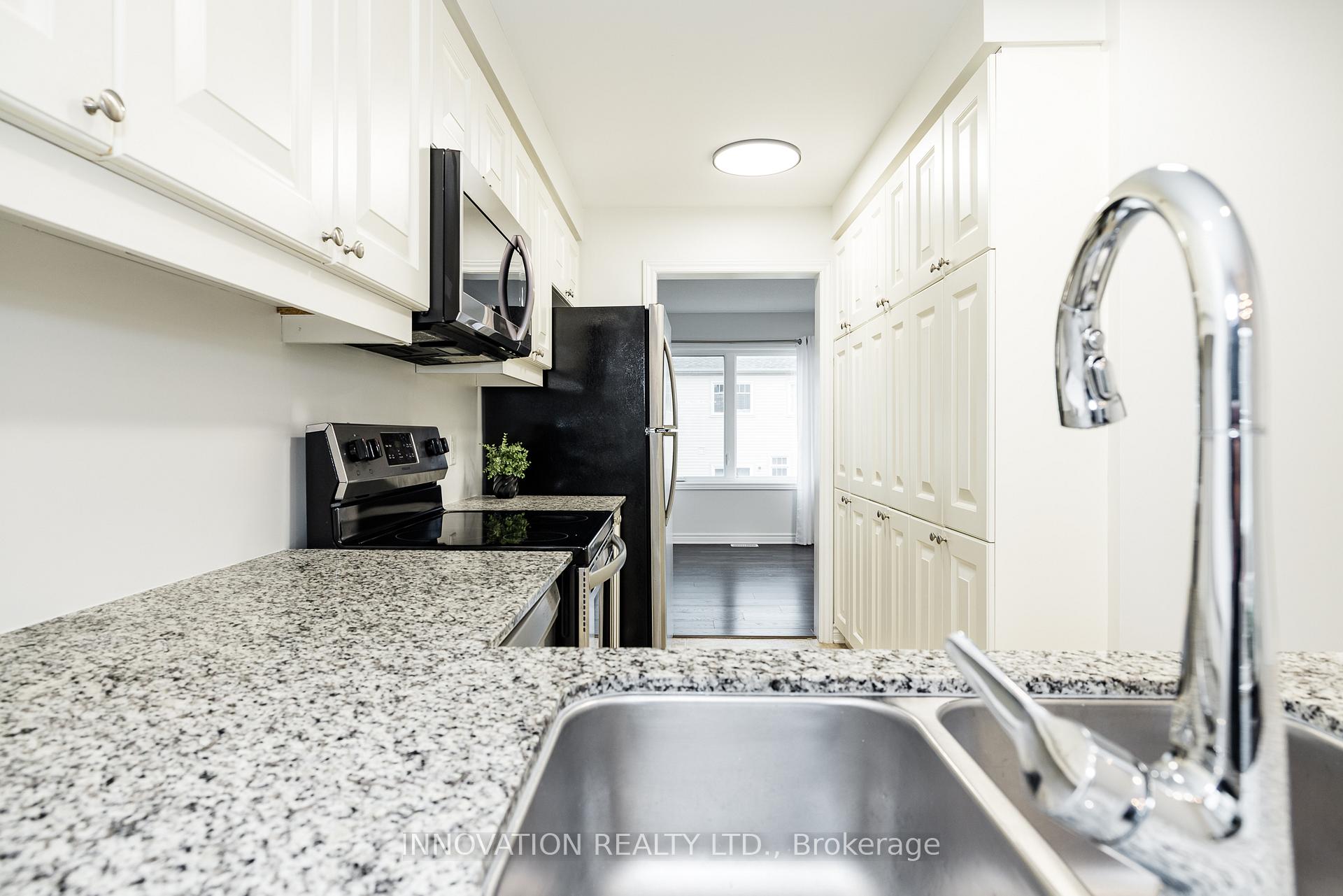 Photo 19 of 112 Gelderland Private, Ottawa, Kanata - Emerald Meadows/Trailwest — HOMEH