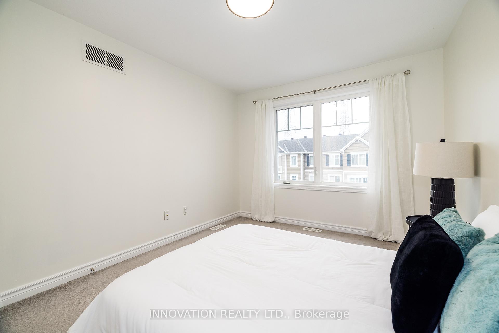 Photo 26 of 112 Gelderland Private, Ottawa, Kanata - Emerald Meadows/Trailwest — HOMEH