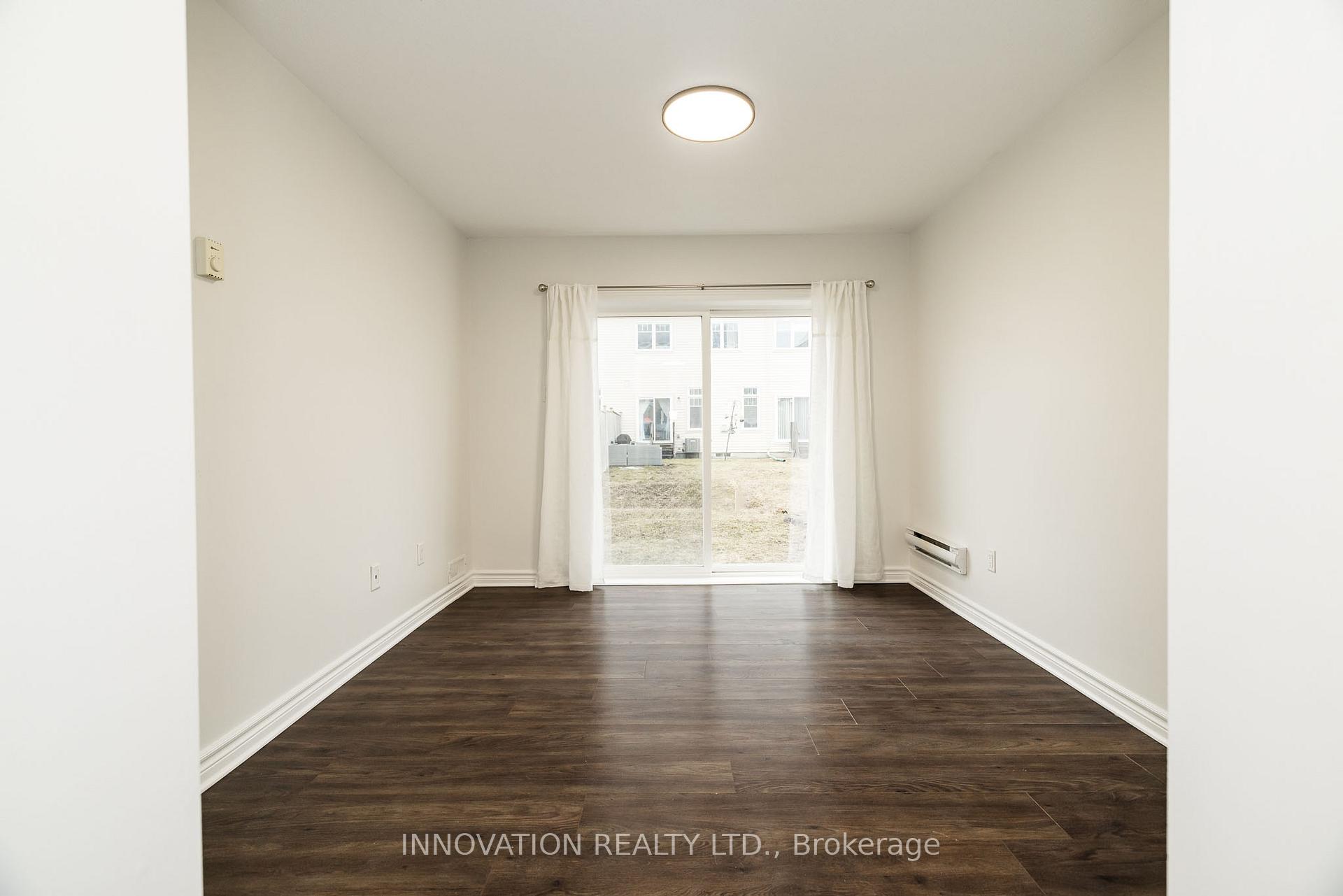 Photo 38 of 112 Gelderland Private, Ottawa, Kanata - Emerald Meadows/Trailwest — HOMEH