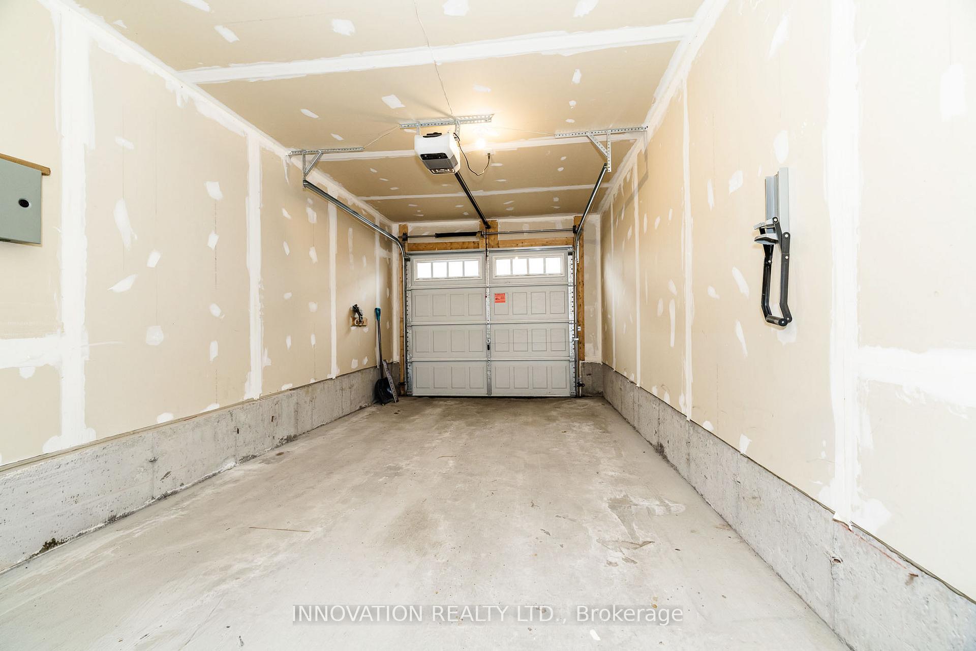Photo 41 of 112 Gelderland Private, Ottawa, Kanata - Emerald Meadows/Trailwest — HOMEH