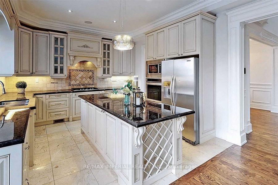 Photo 7 of 82 Woodward Avenue, Markham, Grandview — HOMEH