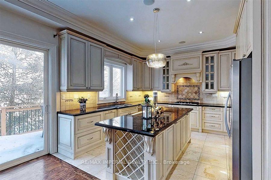 Photo 8 of 82 Woodward Avenue, Markham, Grandview — HOMEH