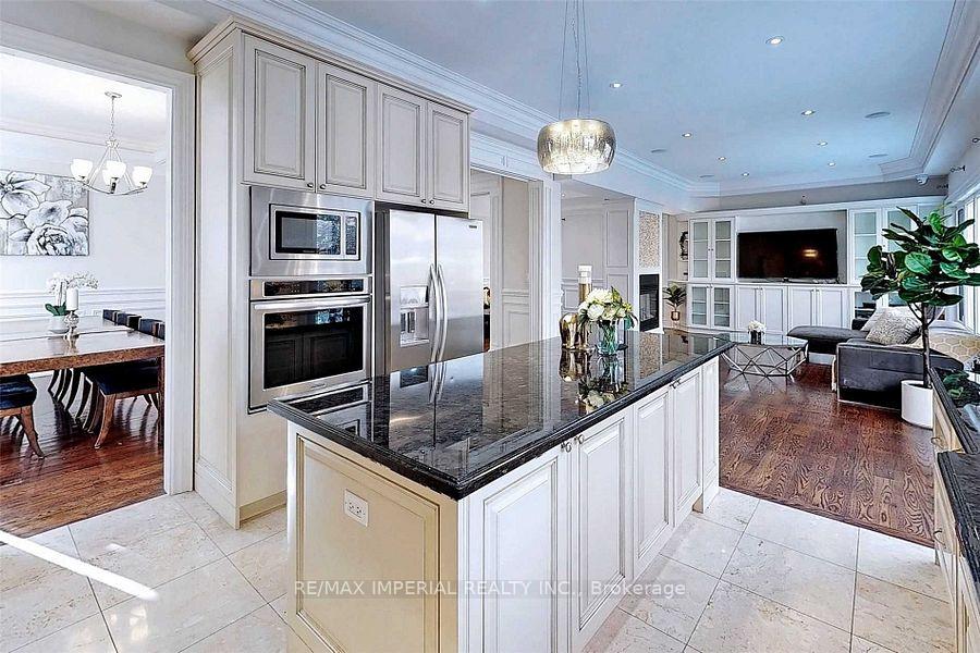 Photo 10 of 82 Woodward Avenue, Markham, Grandview — HOMEH
