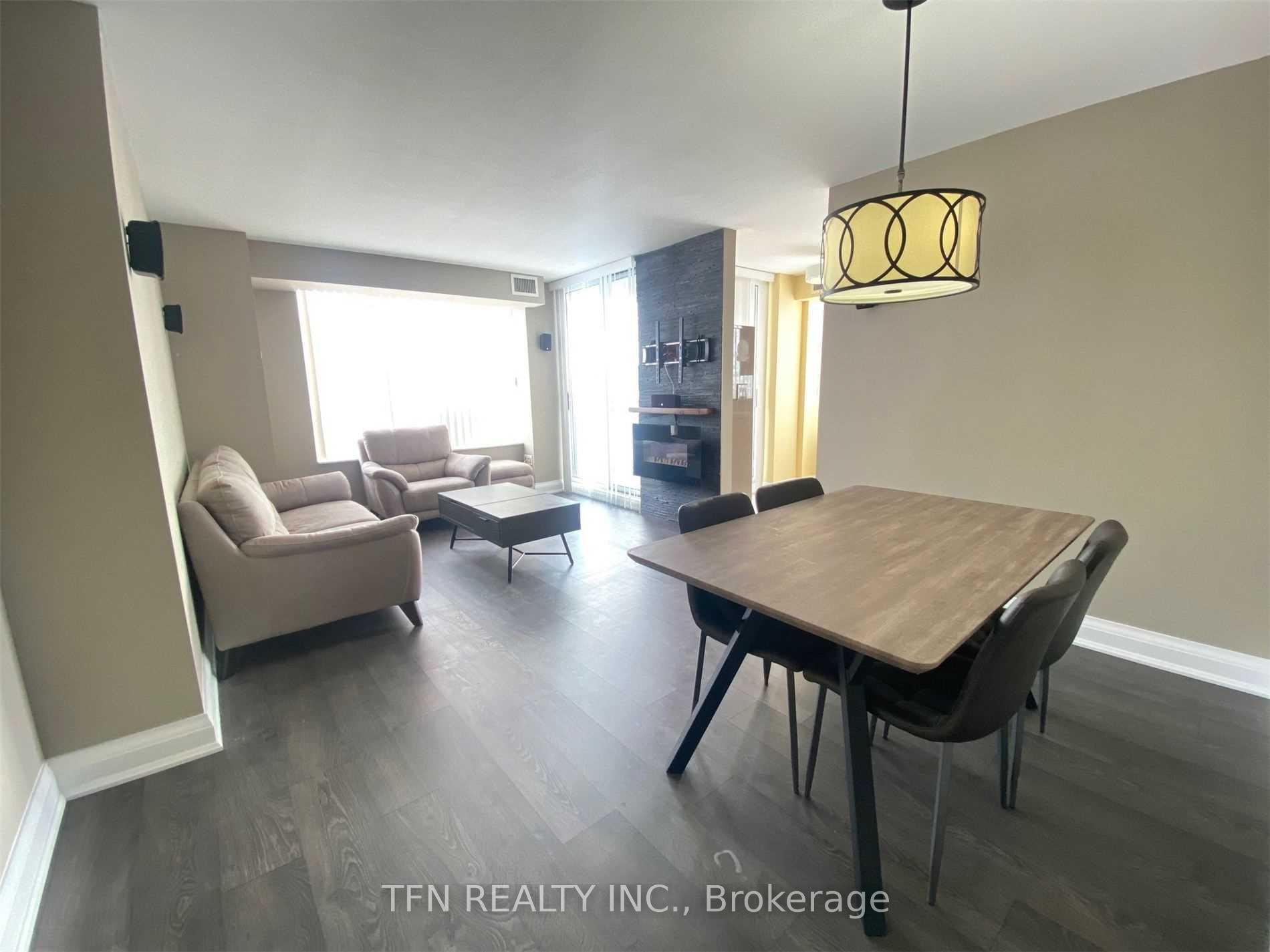 Photo 4 of Unit 704, 310 Red Maple Road, Richmond Hill, Langstaff — HOMEH